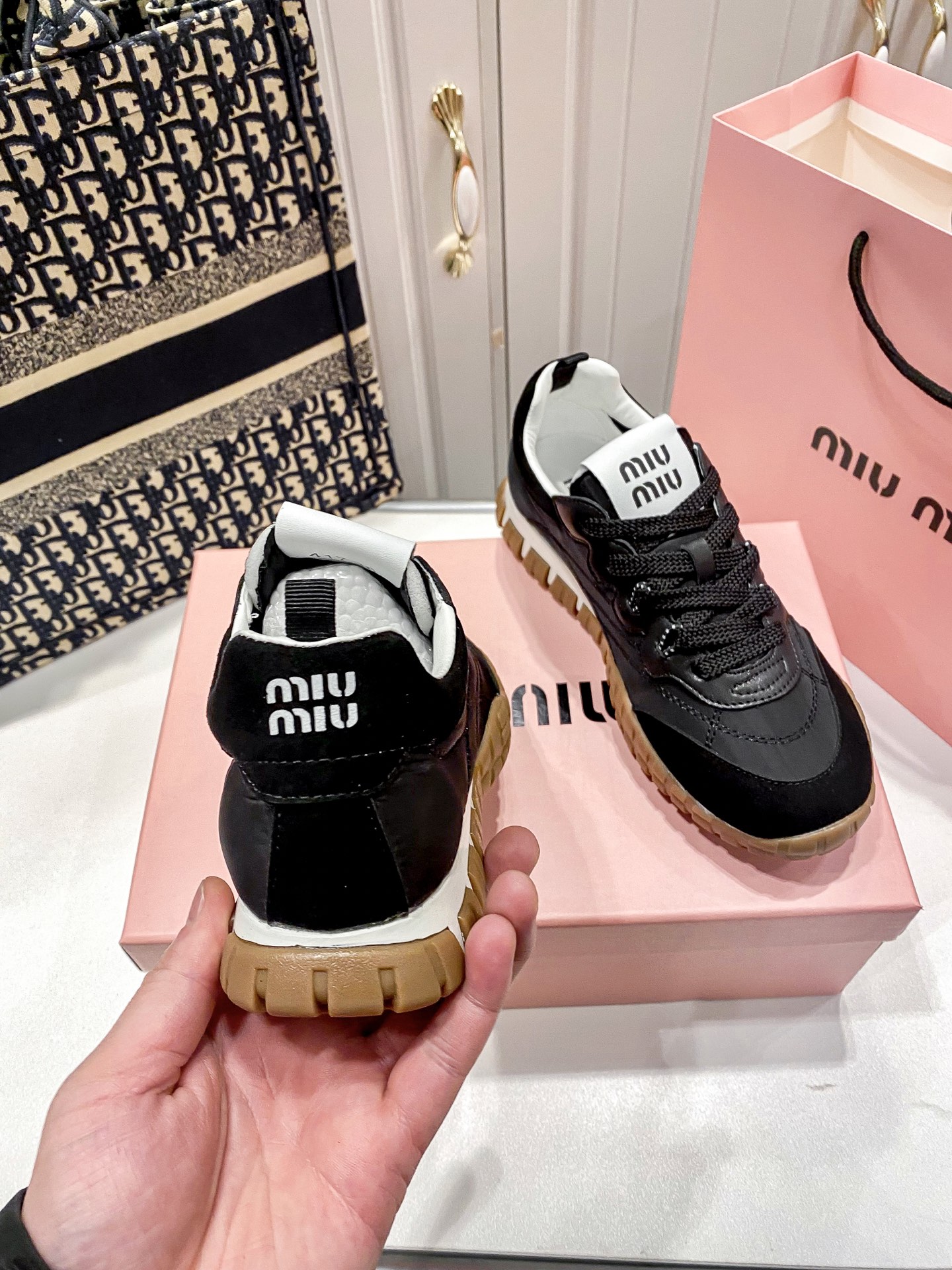57$ dh miumiu size 35-40 73428045072 MJL452 gallery