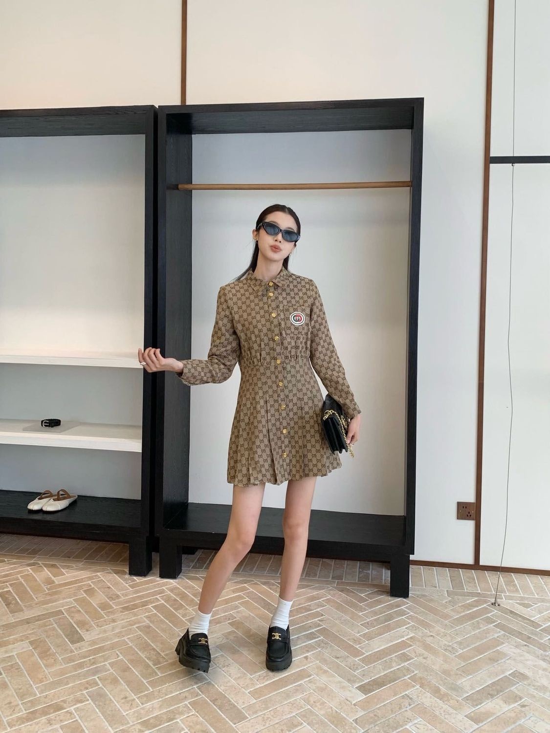 58$ Gucci size S-M 338240 BF6 gallery