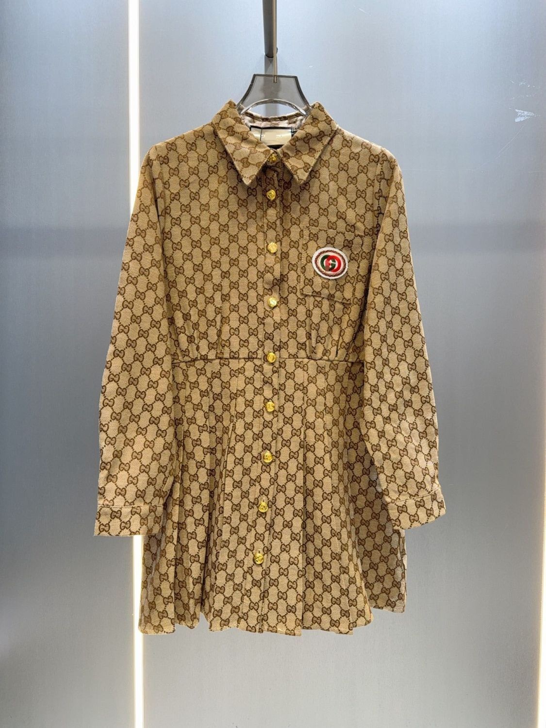 58$ Gucci size S-M 338240 BF6 gallery