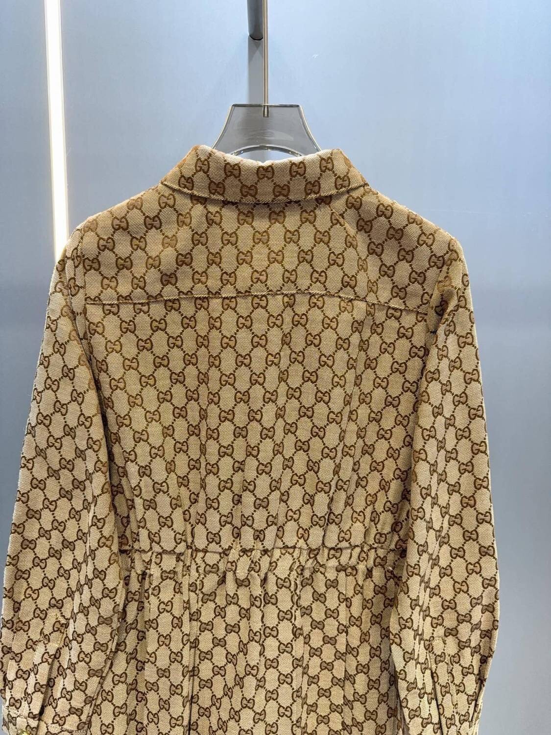 58$ Gucci size S-M 338240 BF6 gallery