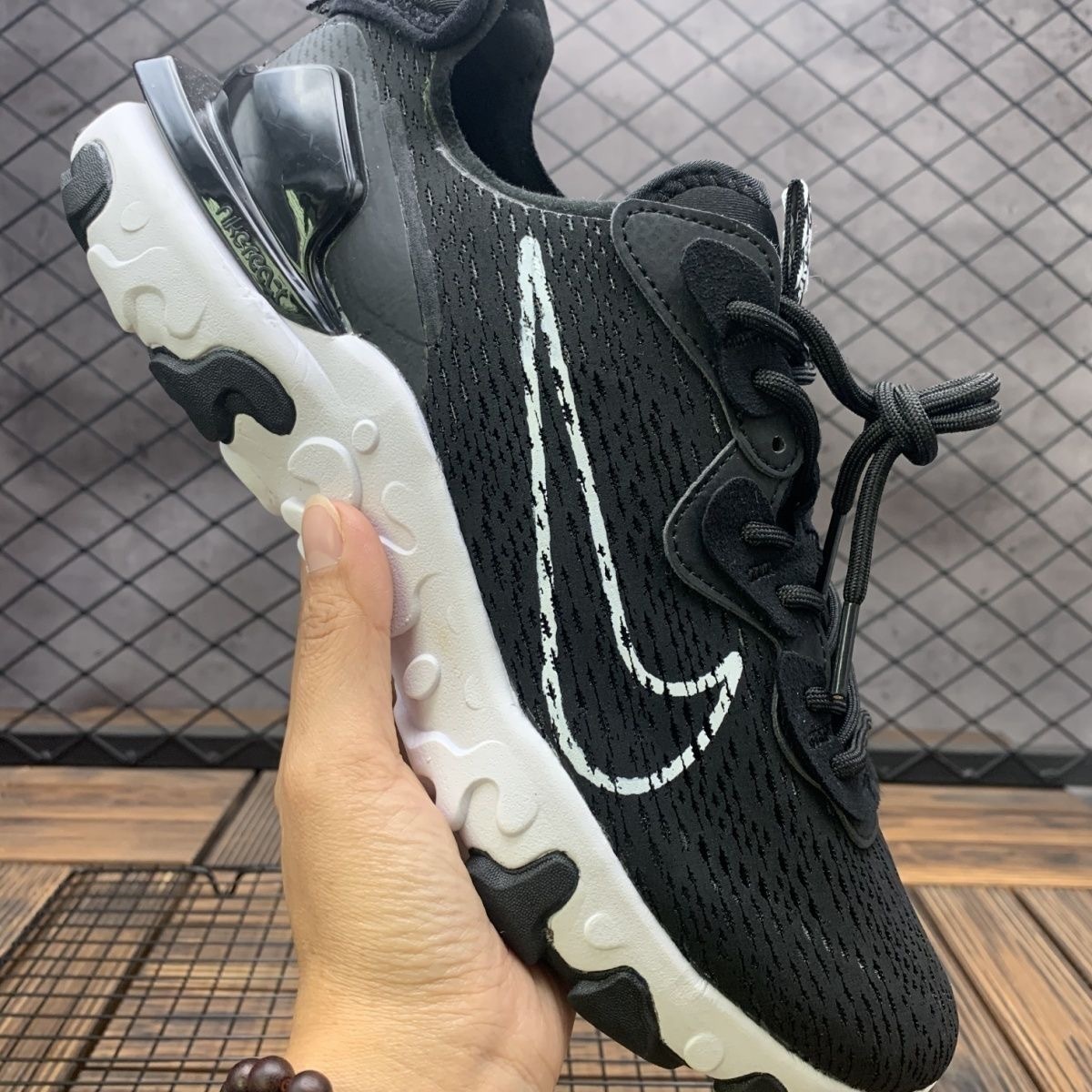 58$ NIKE Size 40-45 735040 MZ1317 gallery