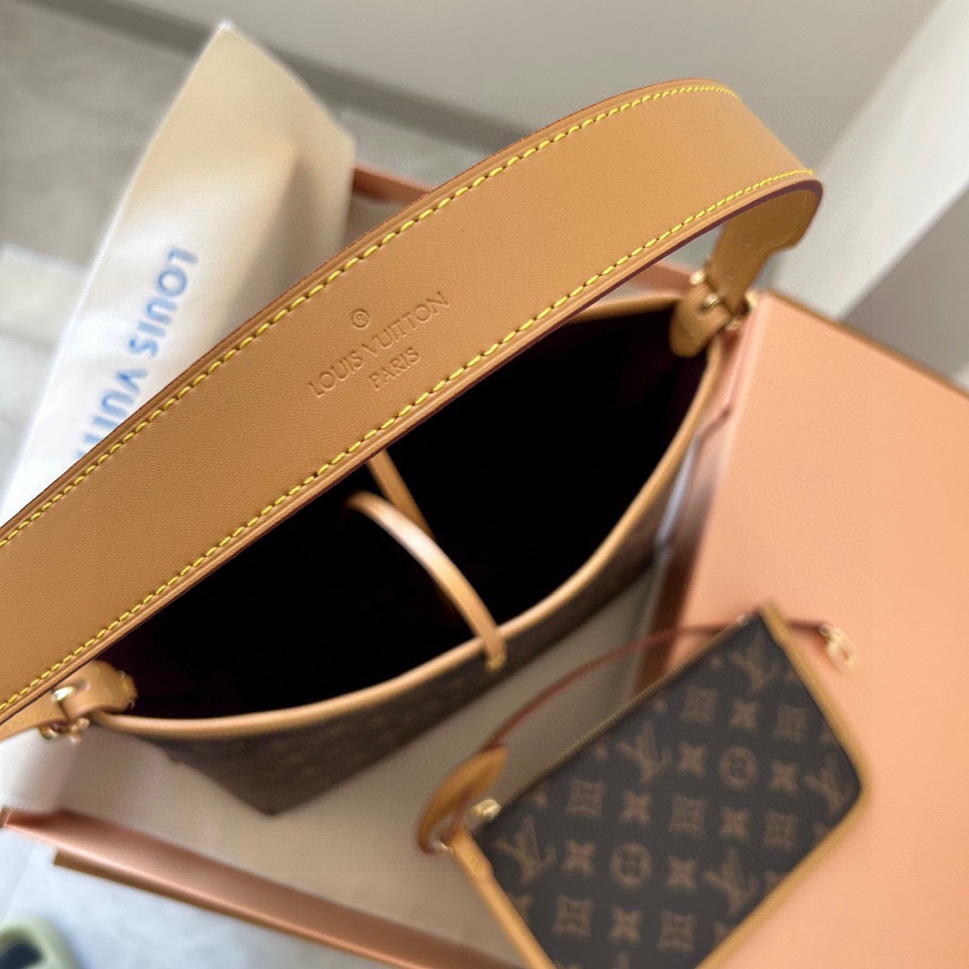 58$ dh LV carry all game on Shoulder bag size 30x11x25 cm 73451645085 DX590 gallery