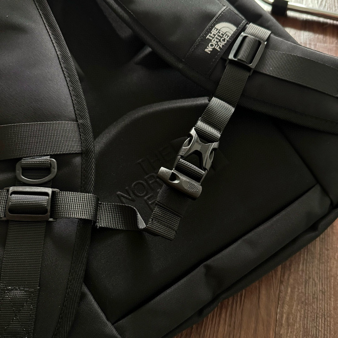 59$ The North Face size 48x31x12 cm 120810 BF126 gallery