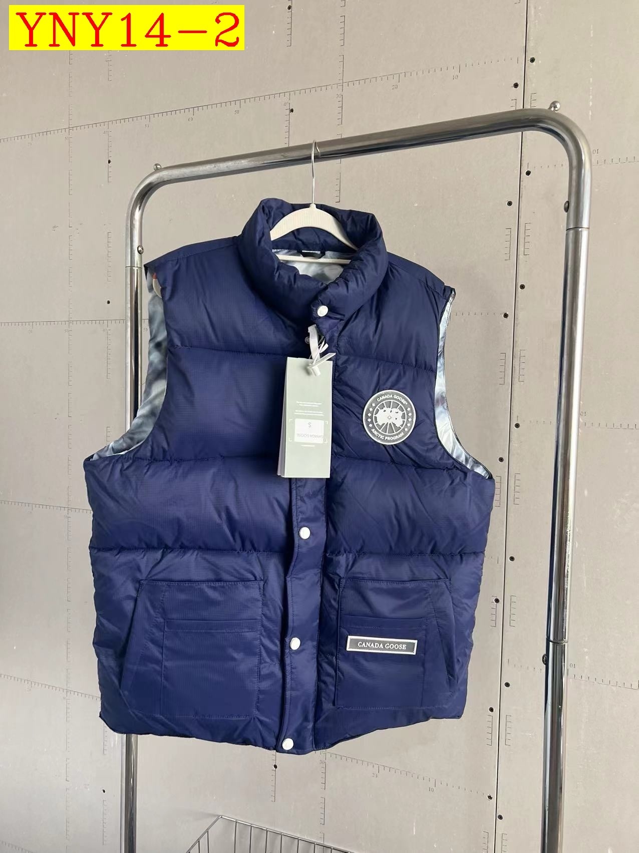 Canada Goose Vest Jacket size XS 2XL 831396 YNY14 gallery