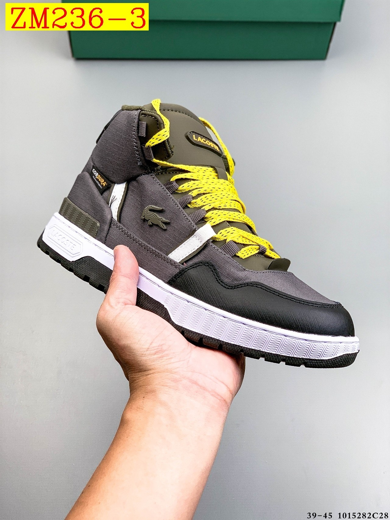 60$ Lacoste Shoes Size 39-45 027830 ZM236 gallery