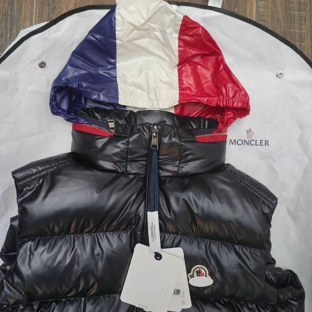 60$ Moncler vest Jacket size M-5XL 336306 YNY40 gallery