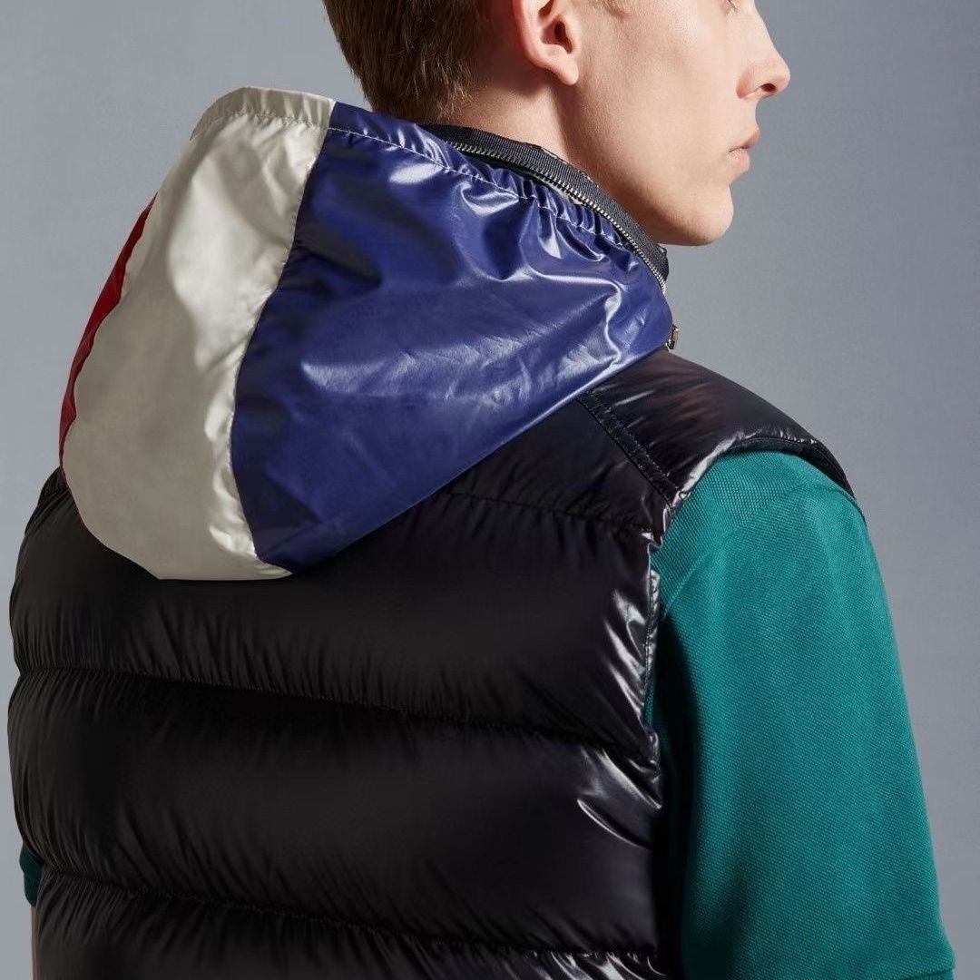 60$ Moncler vest Jacket size M-5XL 336306 YNY40 gallery