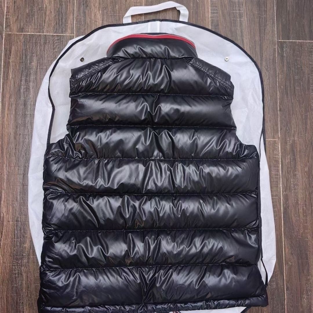 60$ Moncler vest Jacket size M-5XL 336306 YNY40 gallery