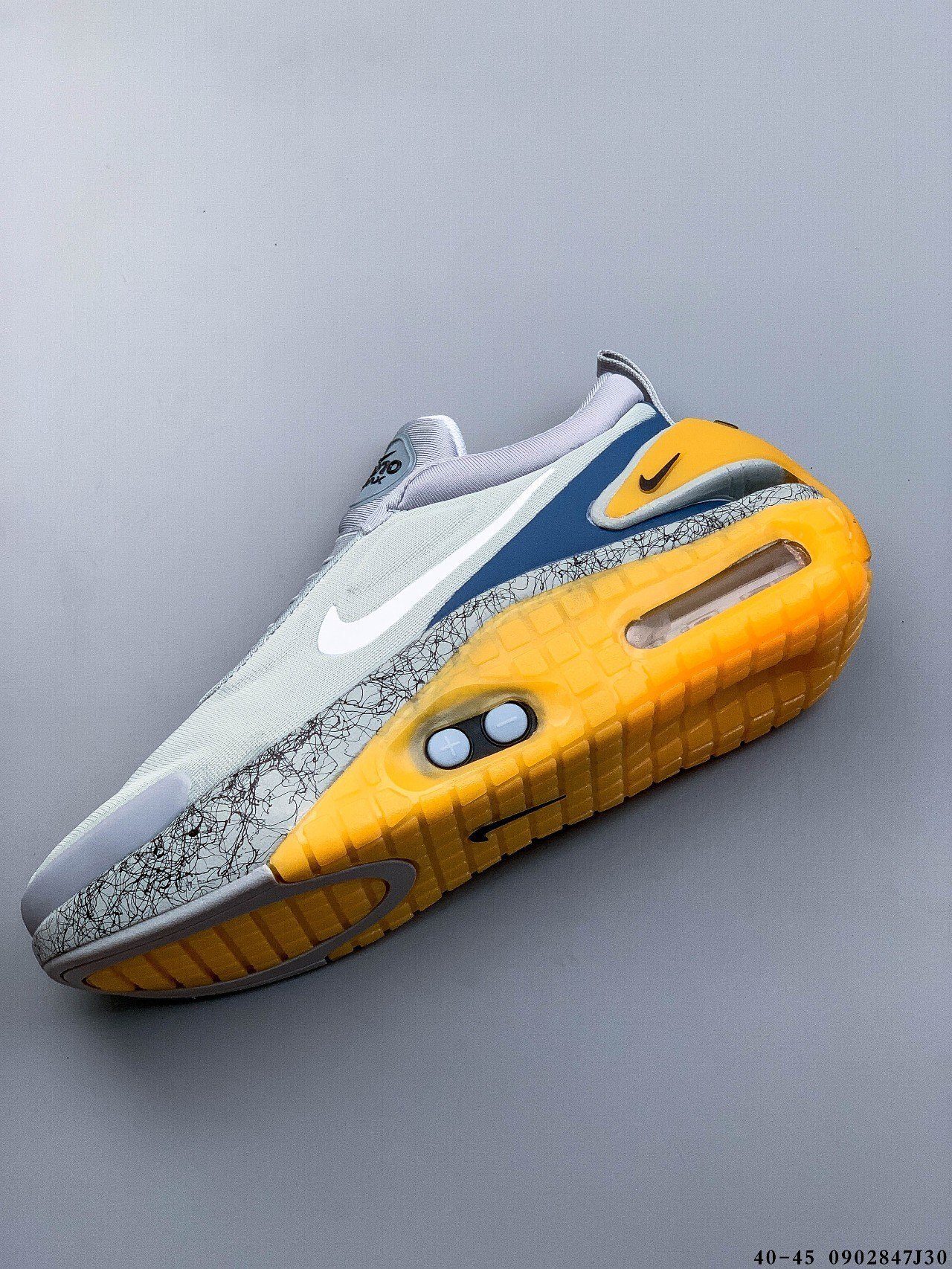 60$ NIKE ADAPT AUTO MAX Size 40-45 531070 QT930 gallery