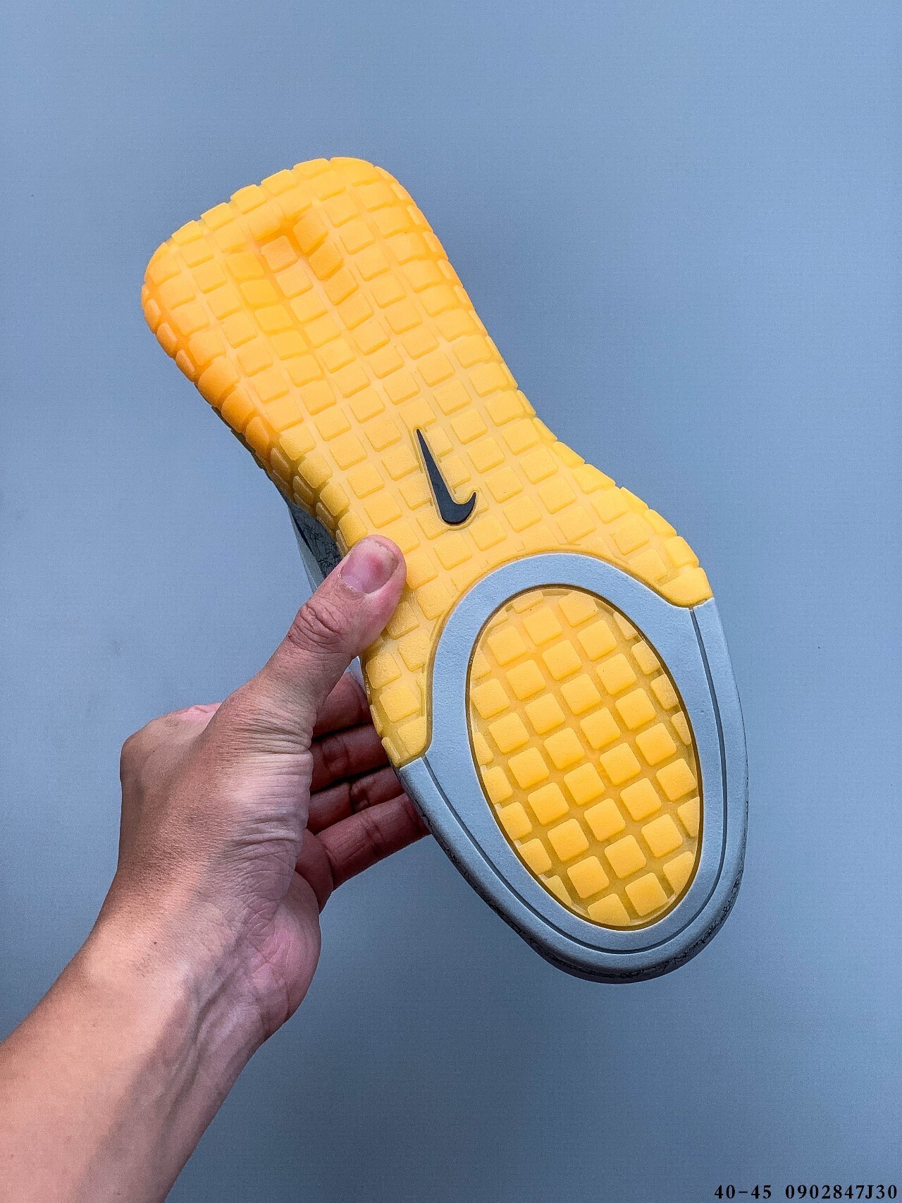 60$ NIKE ADAPT AUTO MAX Size 40-45 531070 QT930 gallery