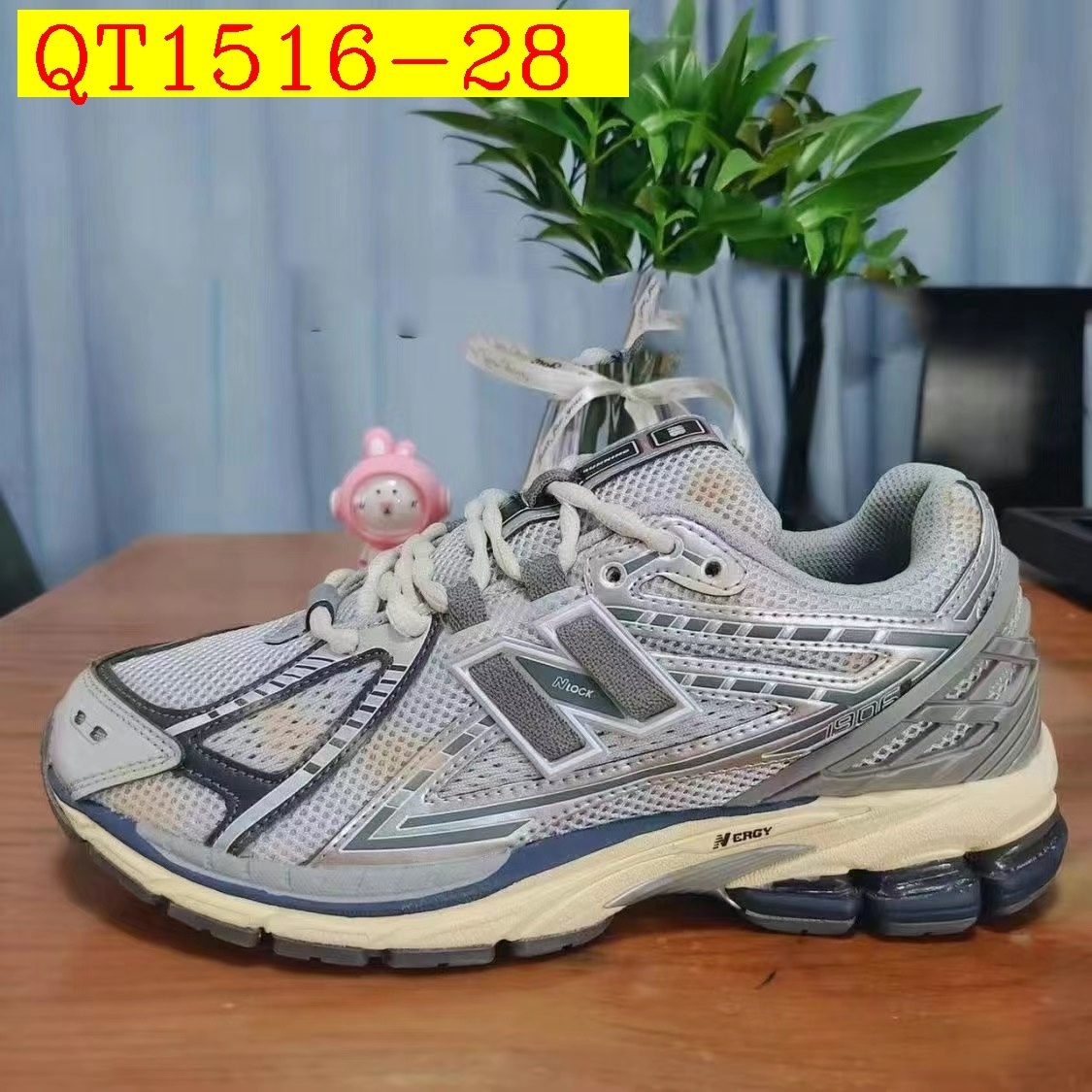 60$ New Balance M1906RA Size 36-45 436070 QT1516 gallery