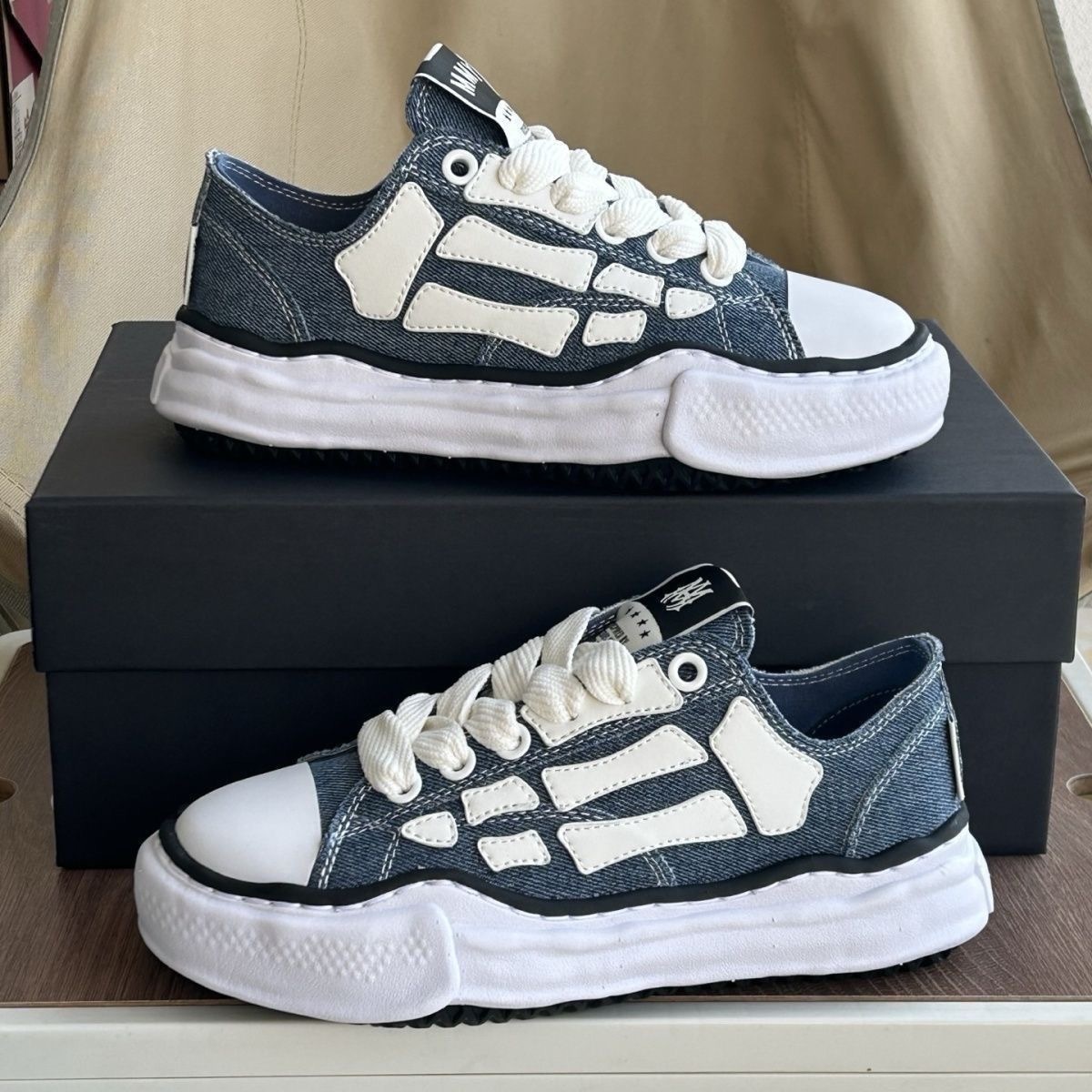 61$ AMIRI Skeleton Low-Skel top Sneakers Size 36-45 631050 PM117 gallery