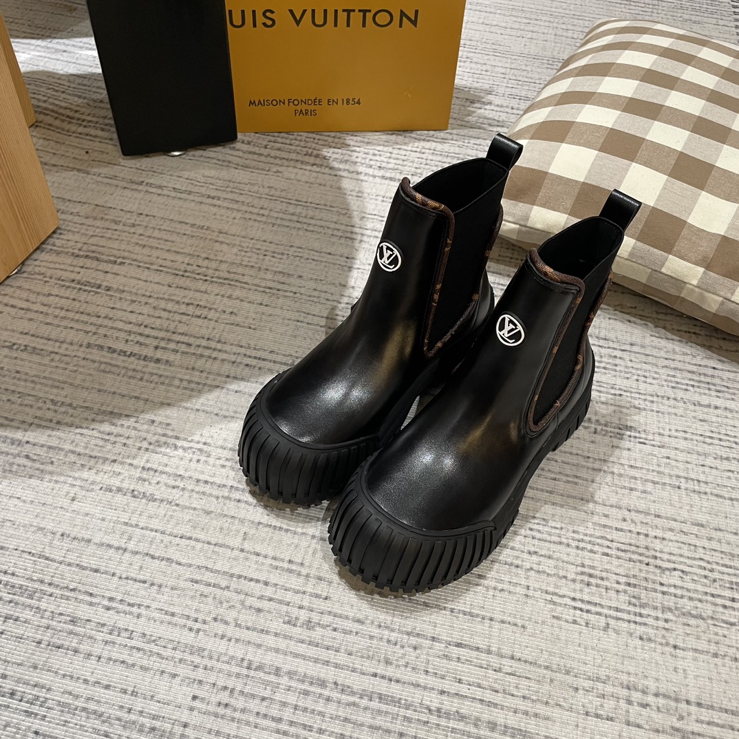 61$ LOUIS VUITTON 2024 size 35-45 53271046414 MJL8 gallery