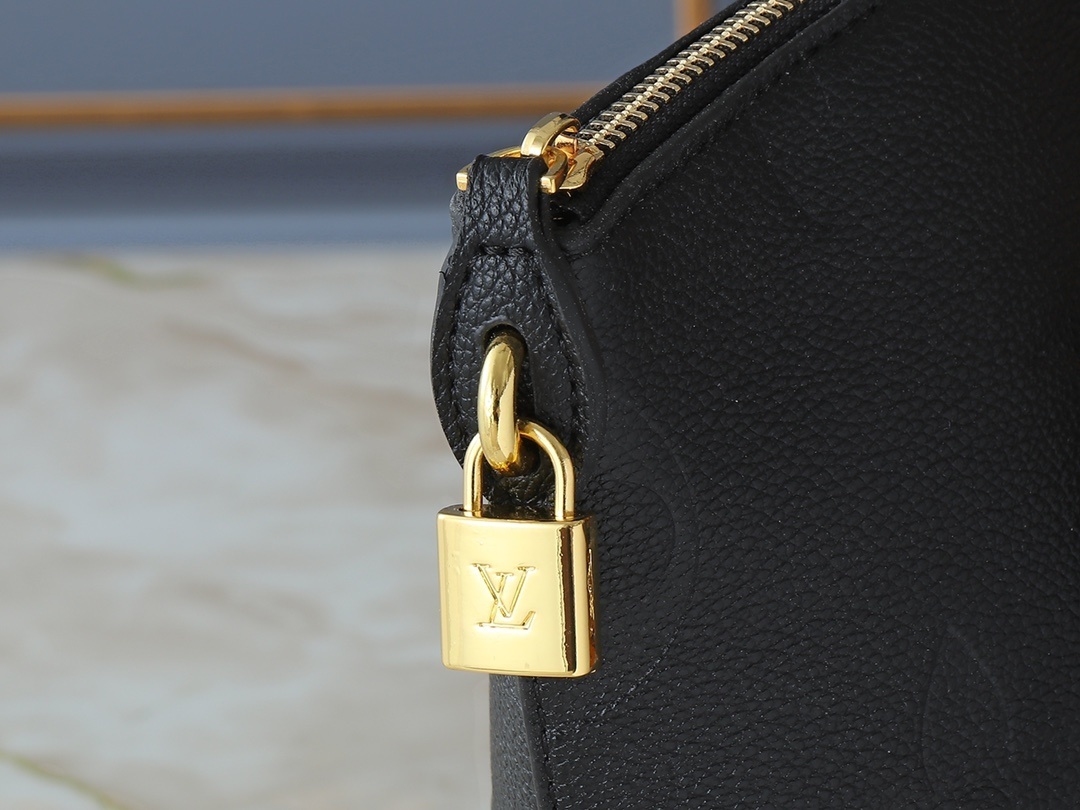 61$ LV Monogram Empreinte Tote bag size 34x30x15 cm 531690 BR2096 gallery