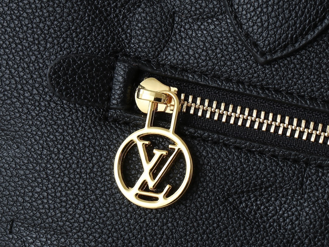 61$ LV Monogram Empreinte Tote bag size 34x30x15 cm 531690 BR2096 gallery