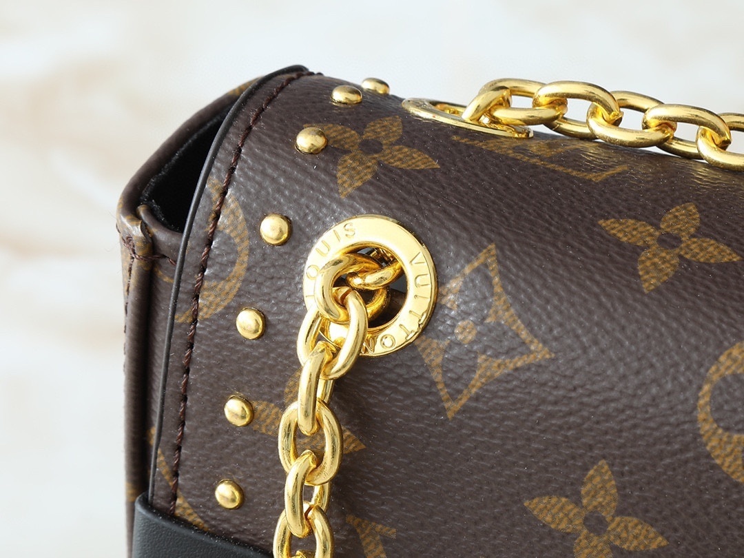 61$ LV Trunkie Monogram Shoulder bag size 27X16X8 cm 434680 BR2122 gallery