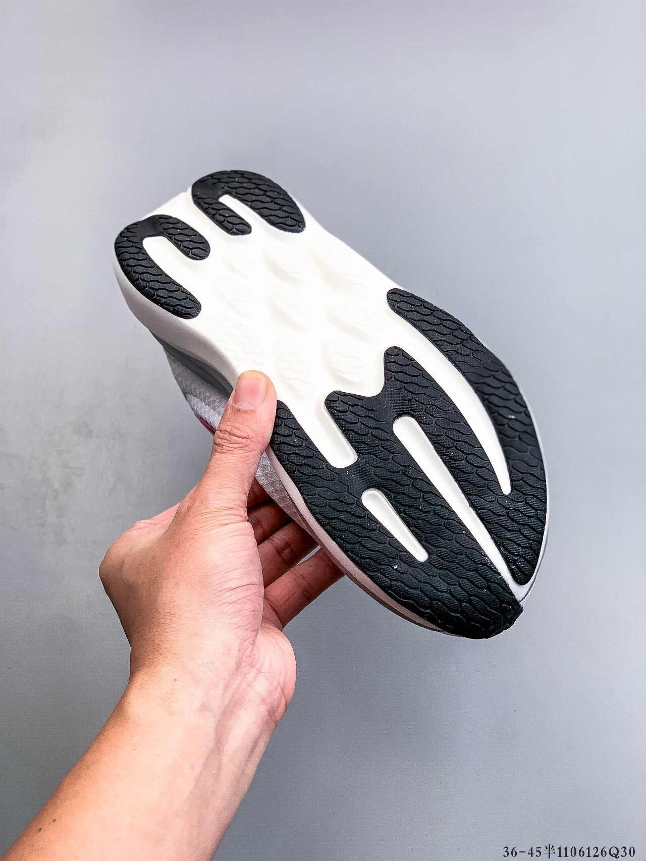 61$ Top Quality New Balance NB1080 v14 Size 36-45 half 534060 ZM508 gallery