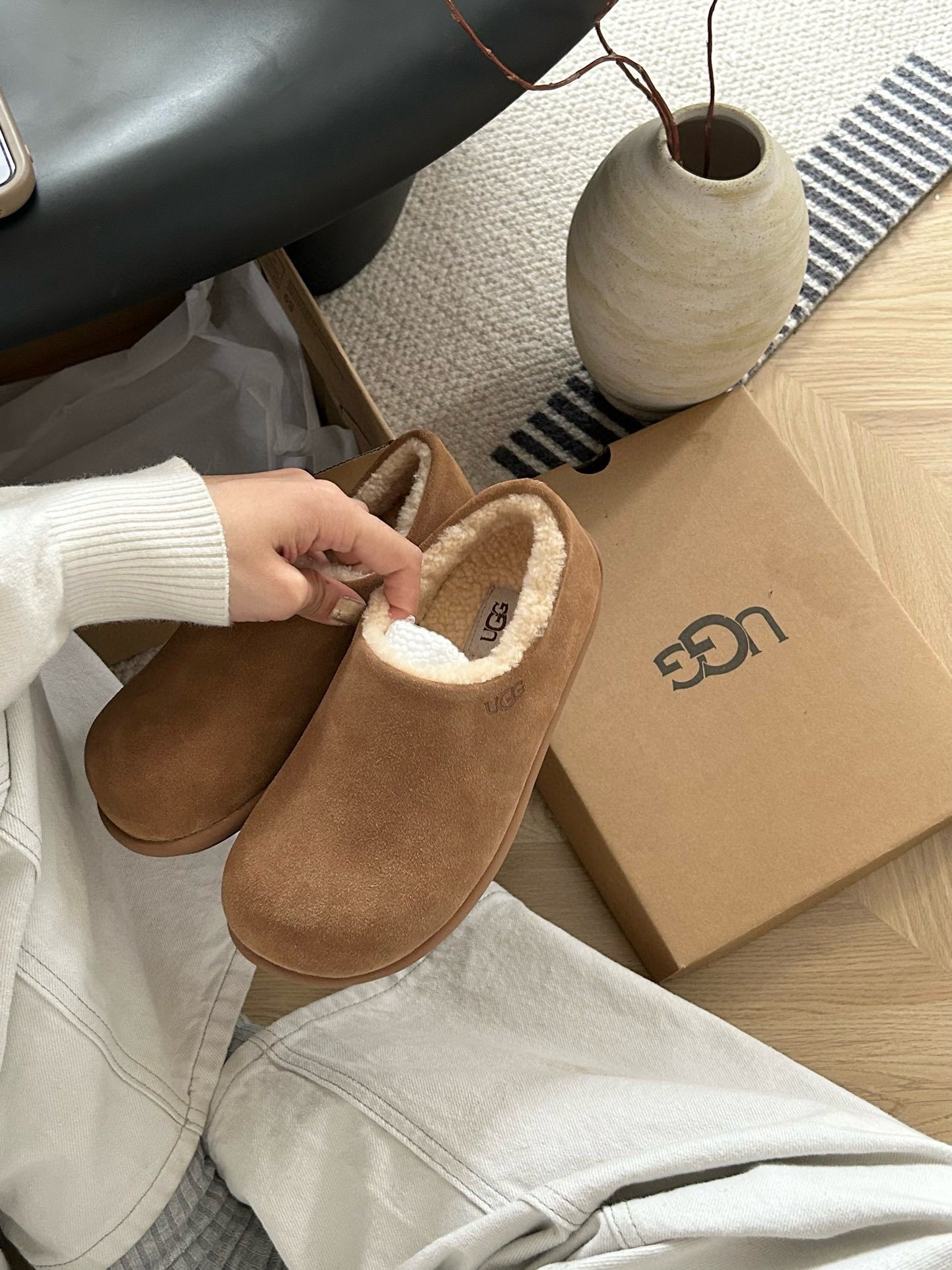 61$ new_dh Top Quality UGG Boot Leather Wool Size 35-40 43165045080 UG193 gallery