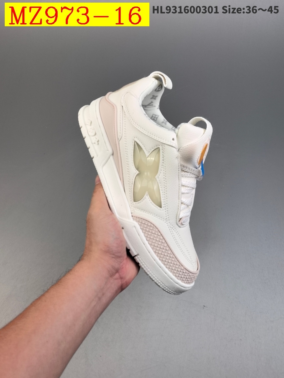 62$ Louis Vuitton Trainer Sneaker Low size 36-45 134280 MZ973 gallery