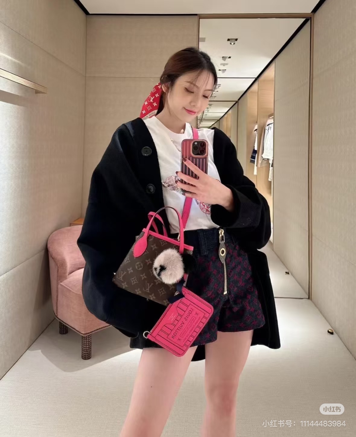 63$ Lv Neverfull BB Shoulder bag Size 20x17cm 330520 HY100 gallery