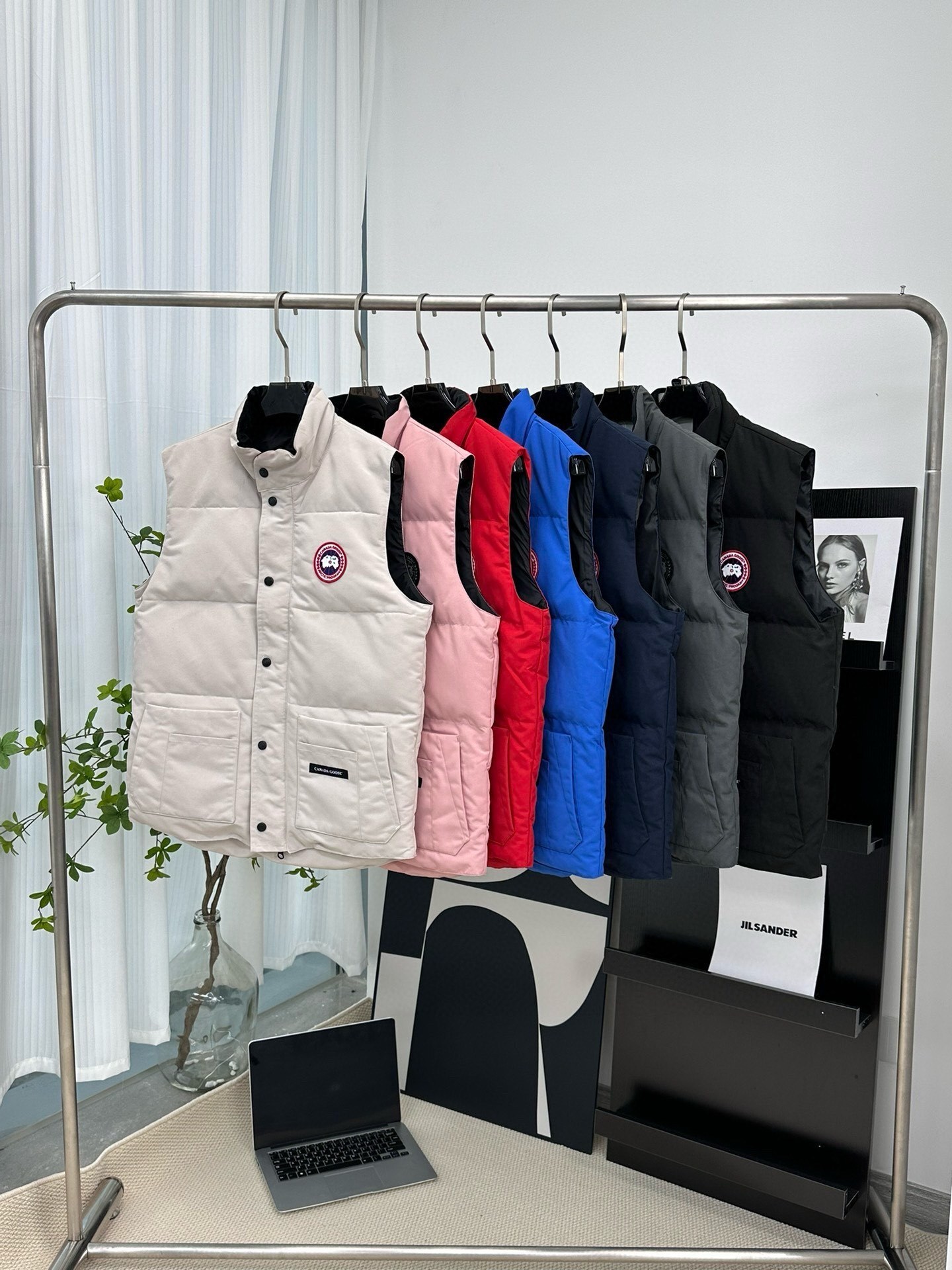 64$ Canada Goose Vest size XS-2XL 737780 HYE6 gallery