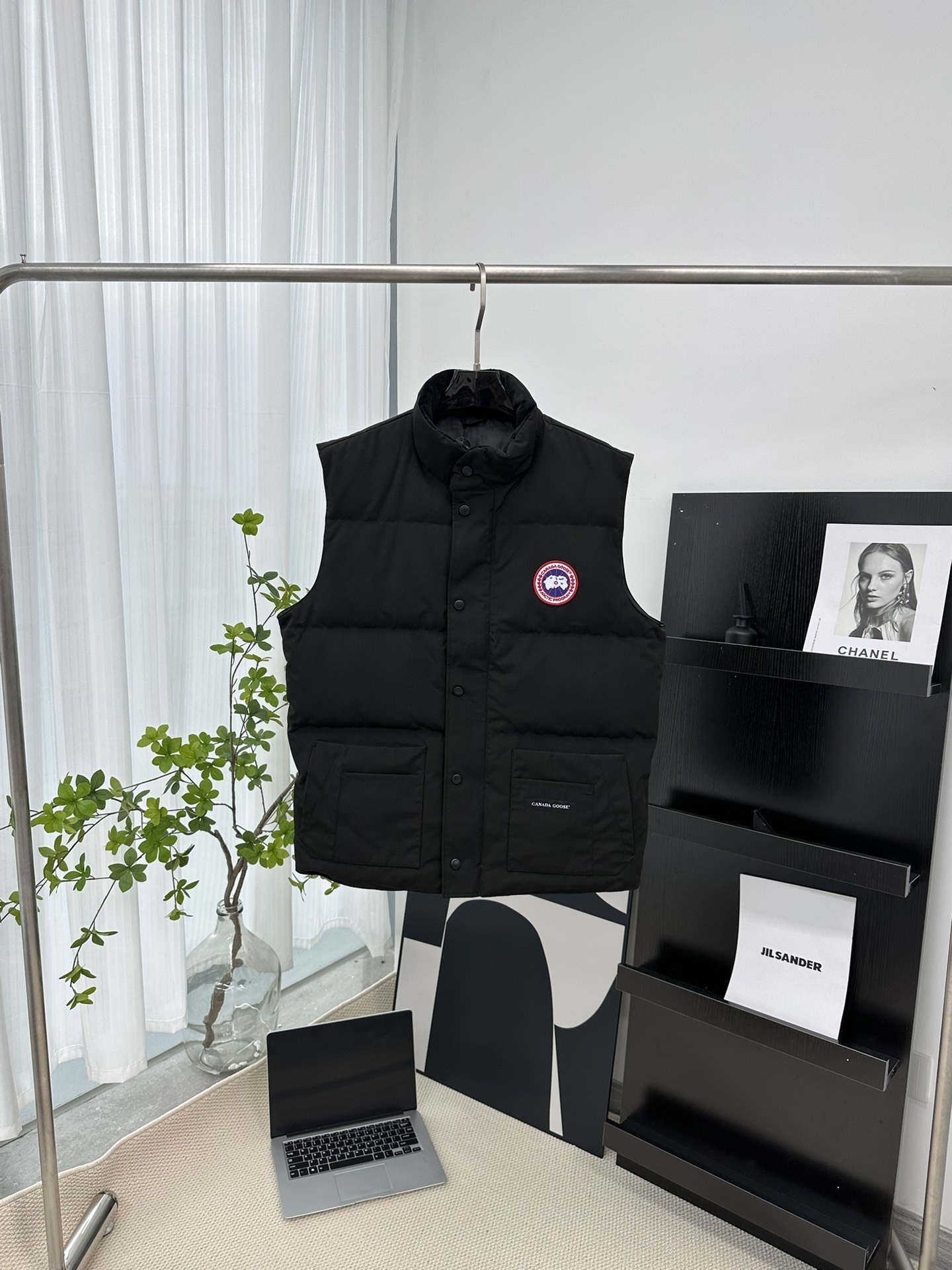 64$ Canada Goose Vest size XS-2XL 737780 HYE6 gallery