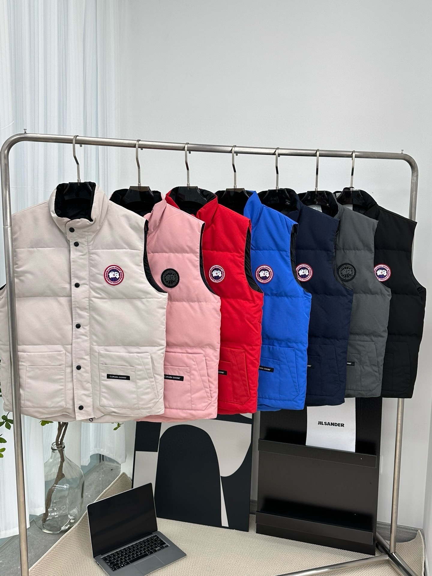 64$ Canada Goose Vest size XS-2XL 737780 HYE6 gallery