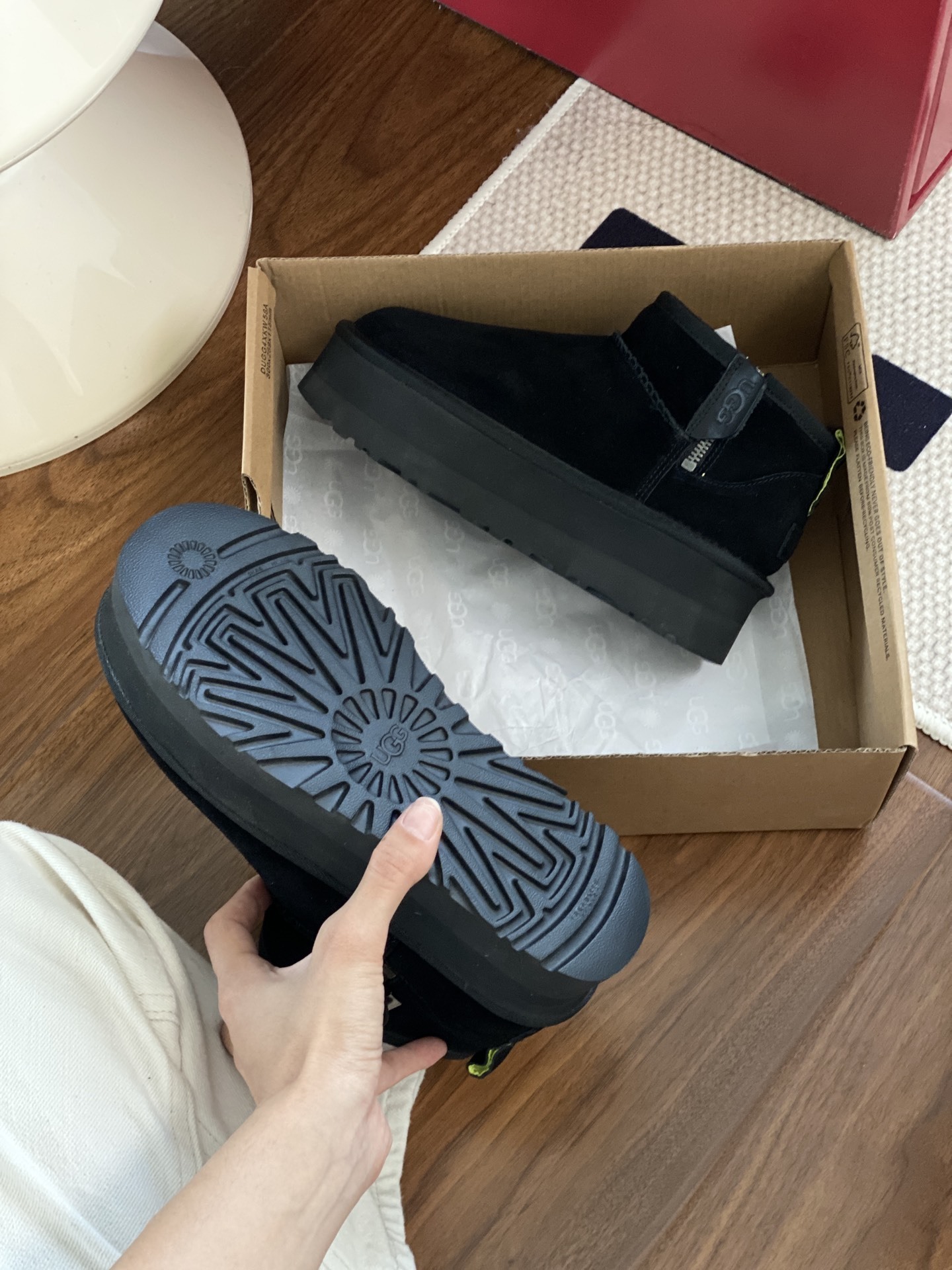 65$ Top Quality UGG mini SIZE 35-40 94605046323 UG16 gallery