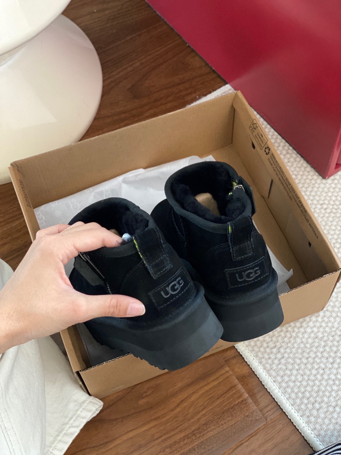 65$ Top Quality UGG mini SIZE 35-40 94605046323 UG16 gallery