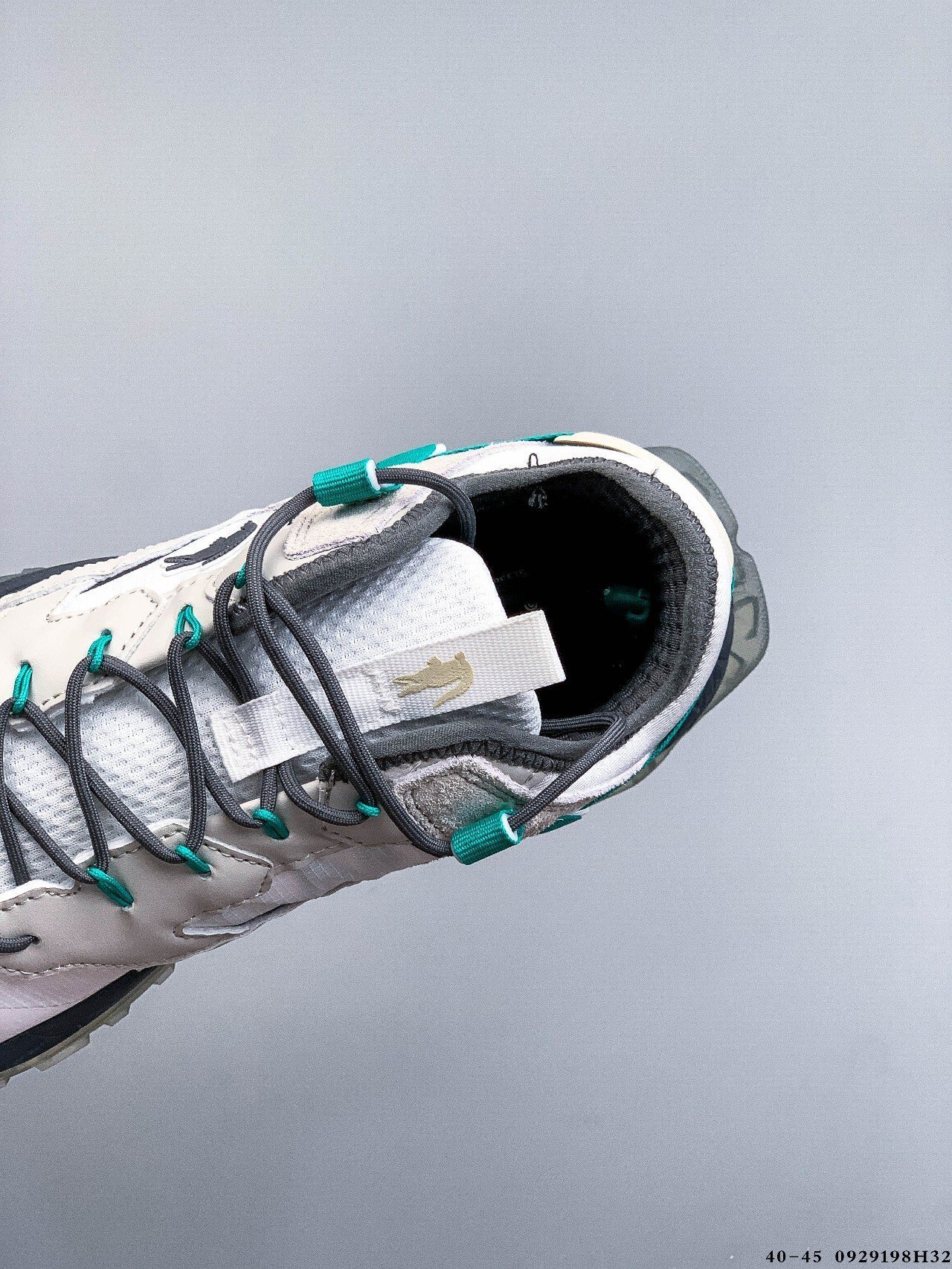 65$ lacoste L-Guard Breaker Size 36-45 half 639210 QT1634 gallery