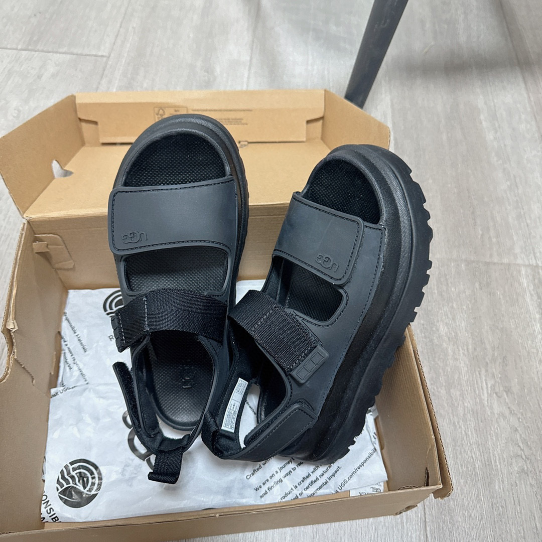 66$ UGG size 35-40 936860 SG270 gallery