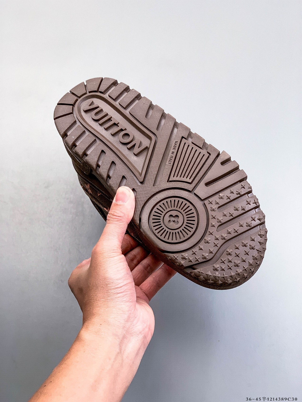 68$ Louis Vuitton LV Trainer Maxi Size 36-45 534020 QT1652 gallery