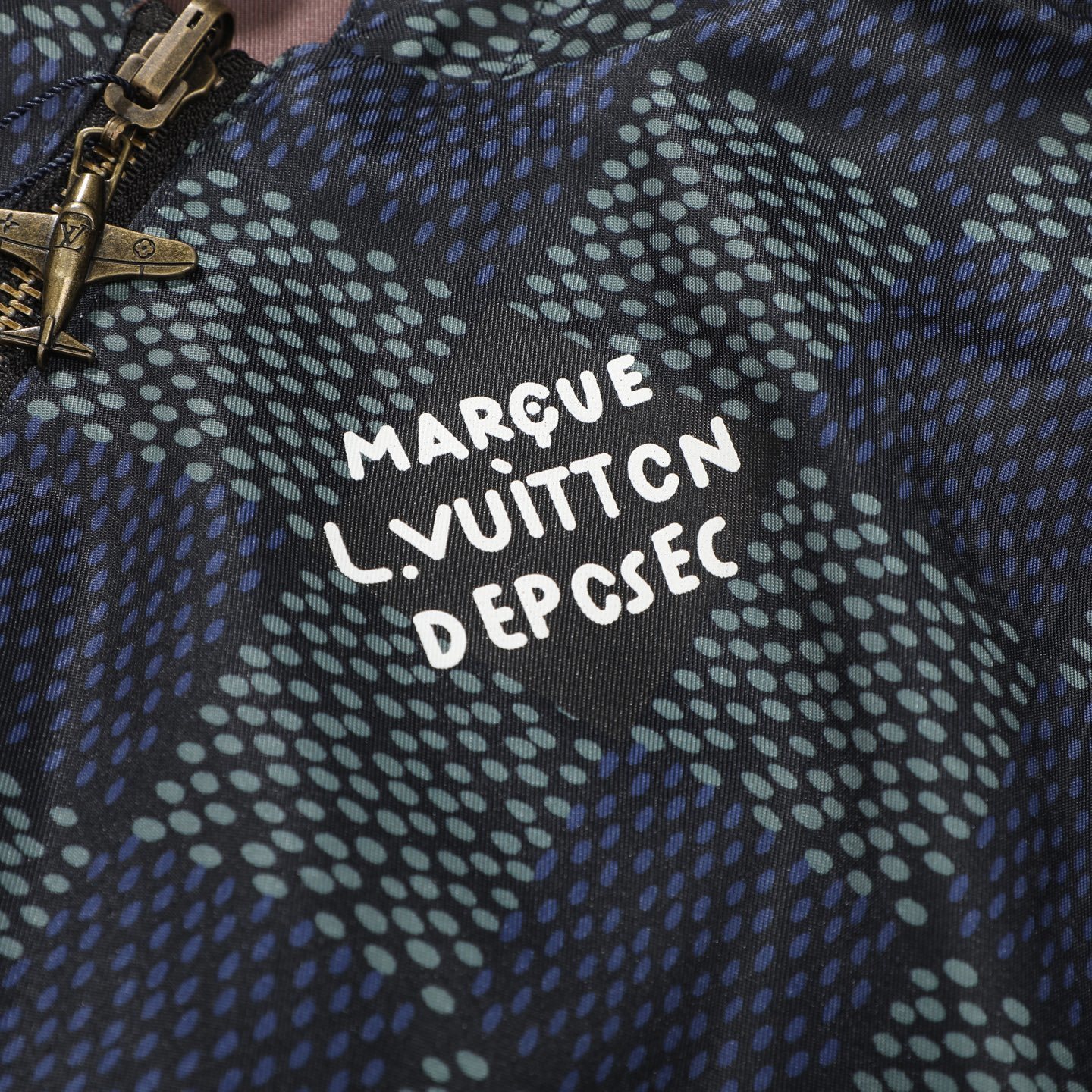 68$ Louis Vuitton SIZE S-XL 736720 RCY34 gallery