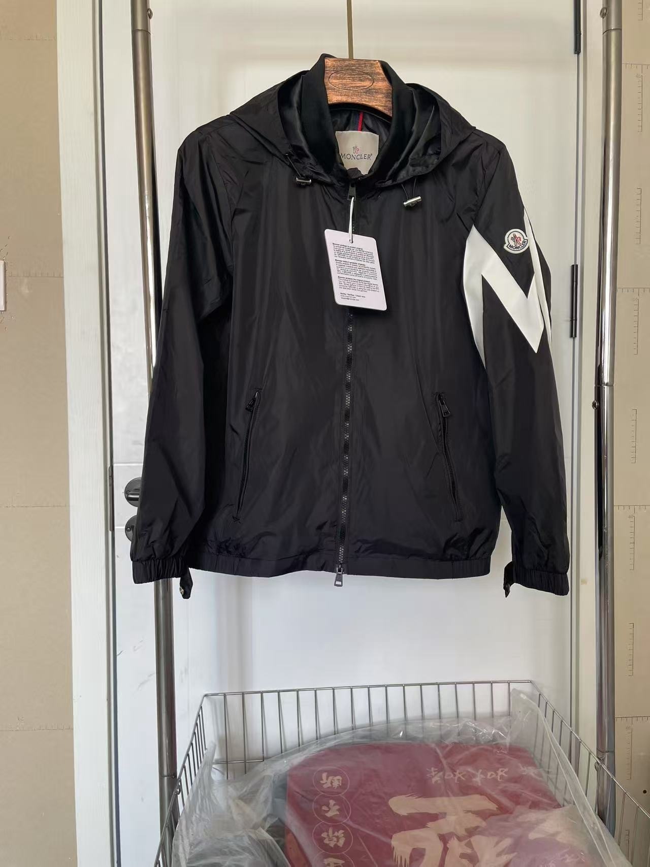 68$ Moncler jacket size M-5XL 438950 ZM6 gallery