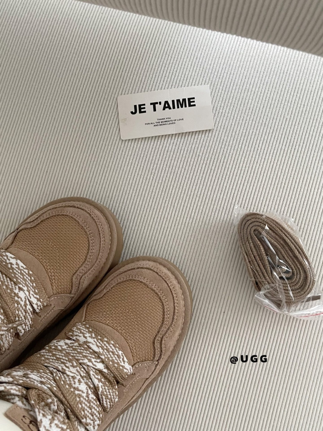 69$ UGG High-Top Mel Leather Wool Size 35-40 239870 UG338 gallery