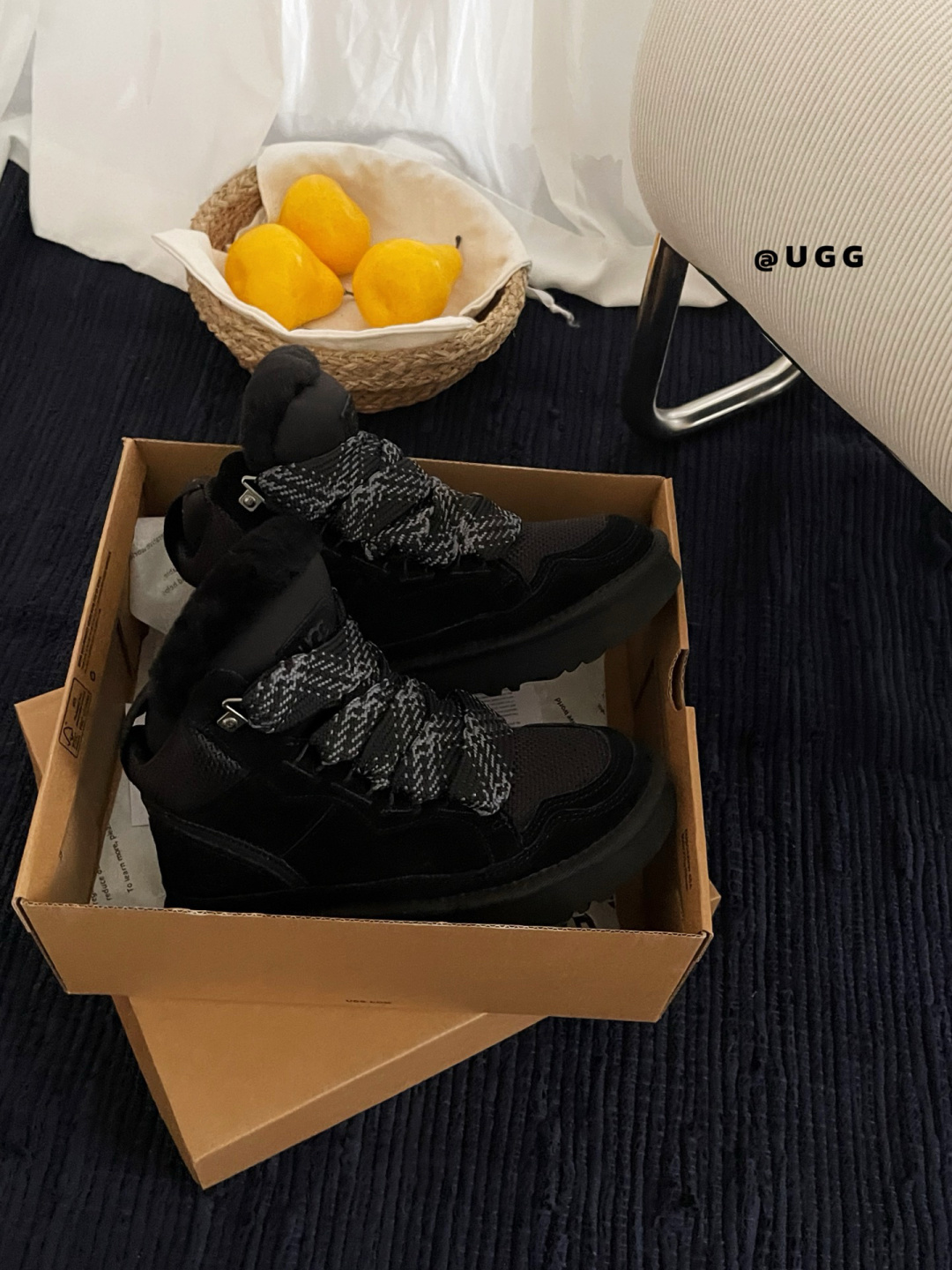 69$ UGG High-Top Mel Leather Wool Size 35-40 239870 UG338 gallery