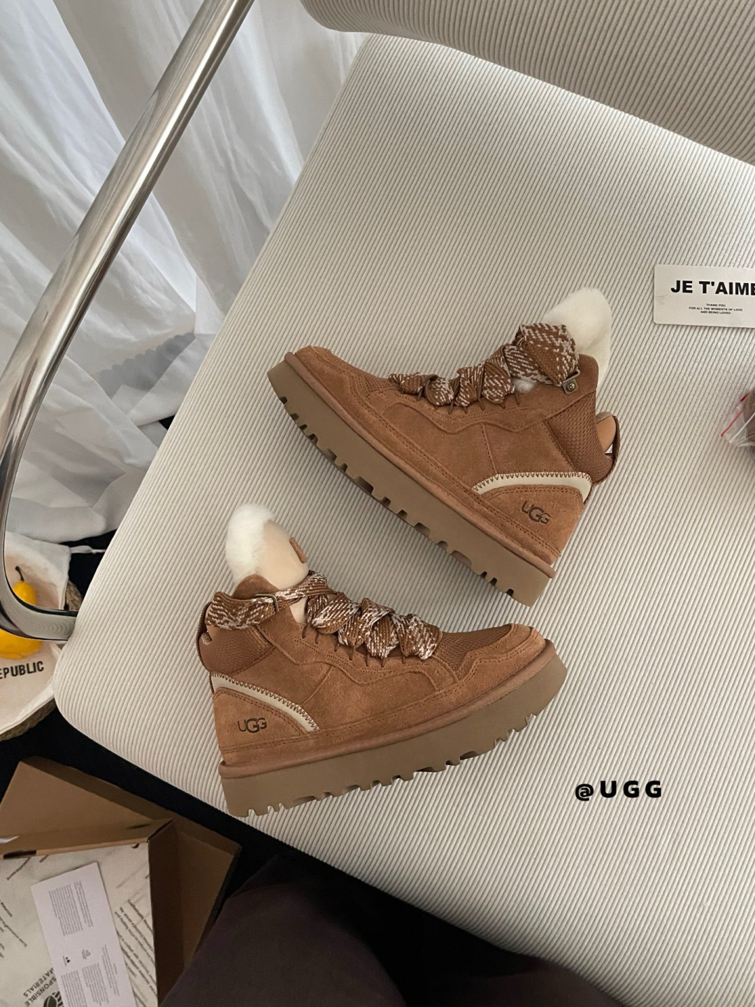 69$ UGG High-Top Mel Leather Wool Size 35-40 239870 UG338 gallery