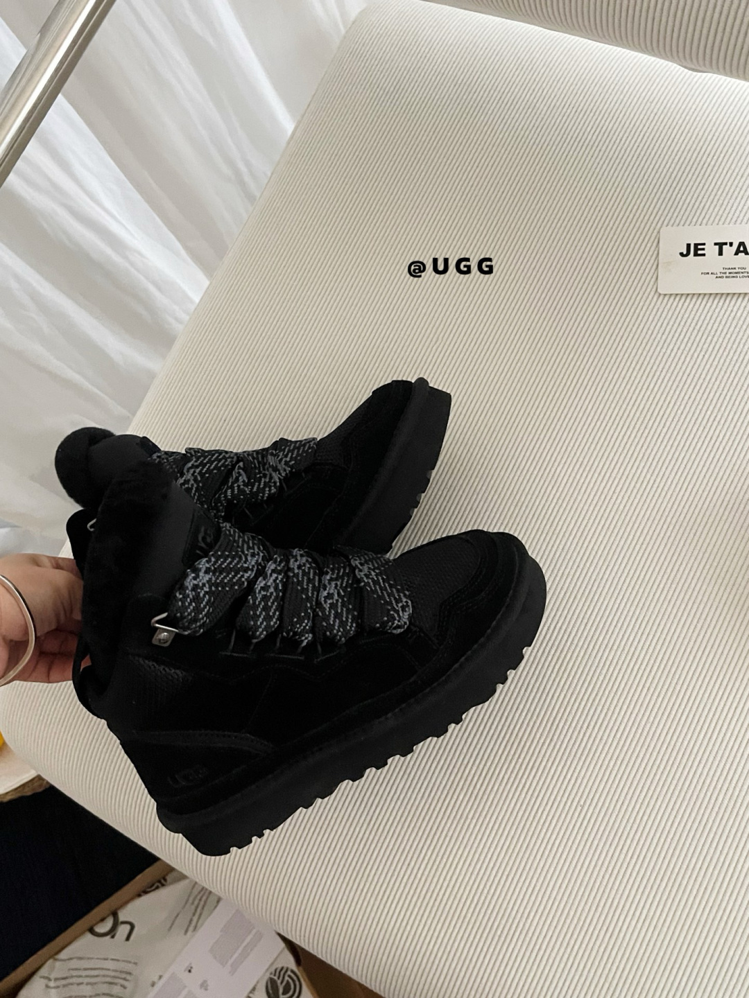 69$ UGG High-Top Mel Leather Wool Size 35-40 239870 UG338 gallery