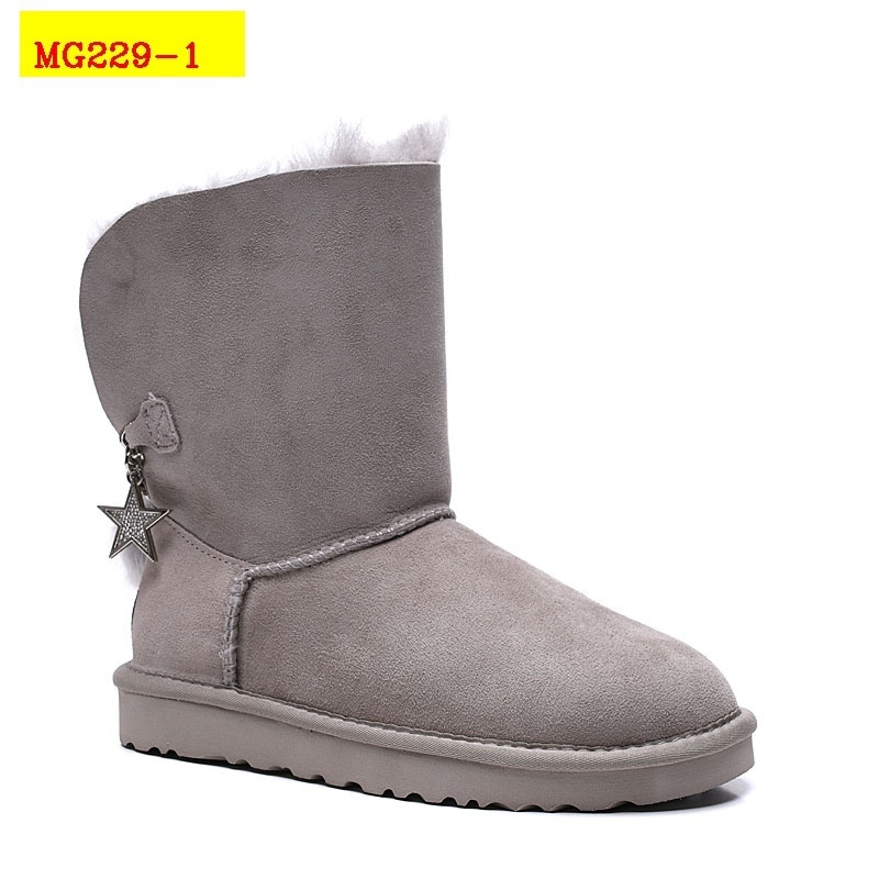 69$ UGG size 34-40 347070 MG229 gallery