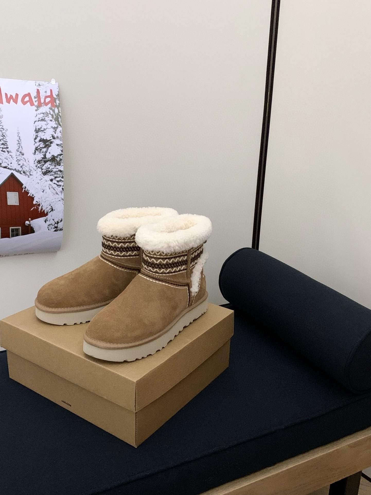 70$ dh Top Quality UGG Boot Leather Wool Size 35-40 94645057489 UG275 gallery