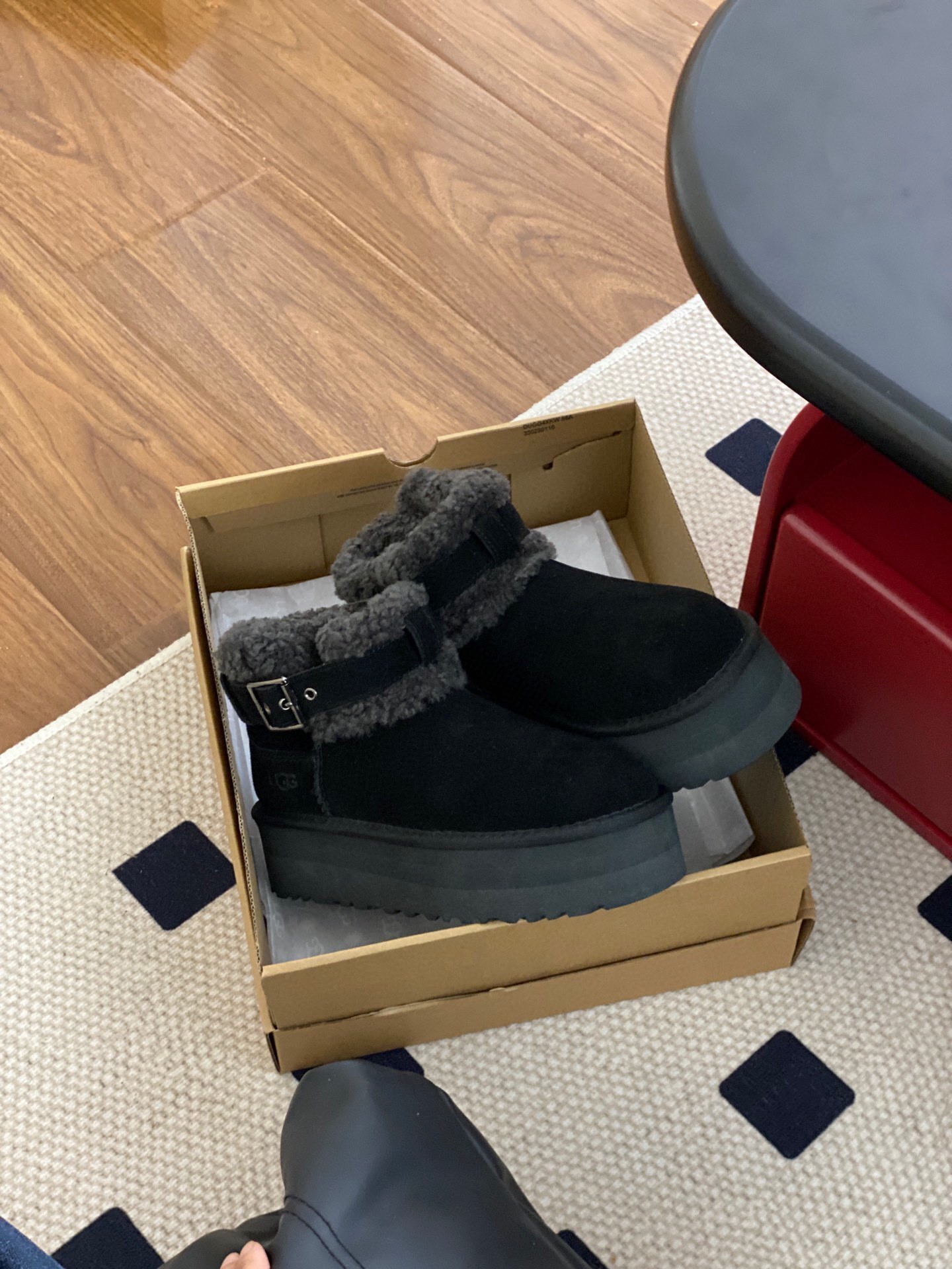 71$ Top Quality UGG 1144041 size 35-40 64345046675 UG5 gallery