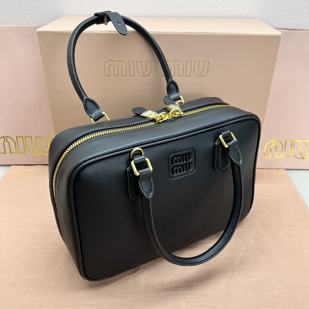 73$ new_dh miumiu 7060 size 29x19x10 cm 94682046797 BR498 gallery