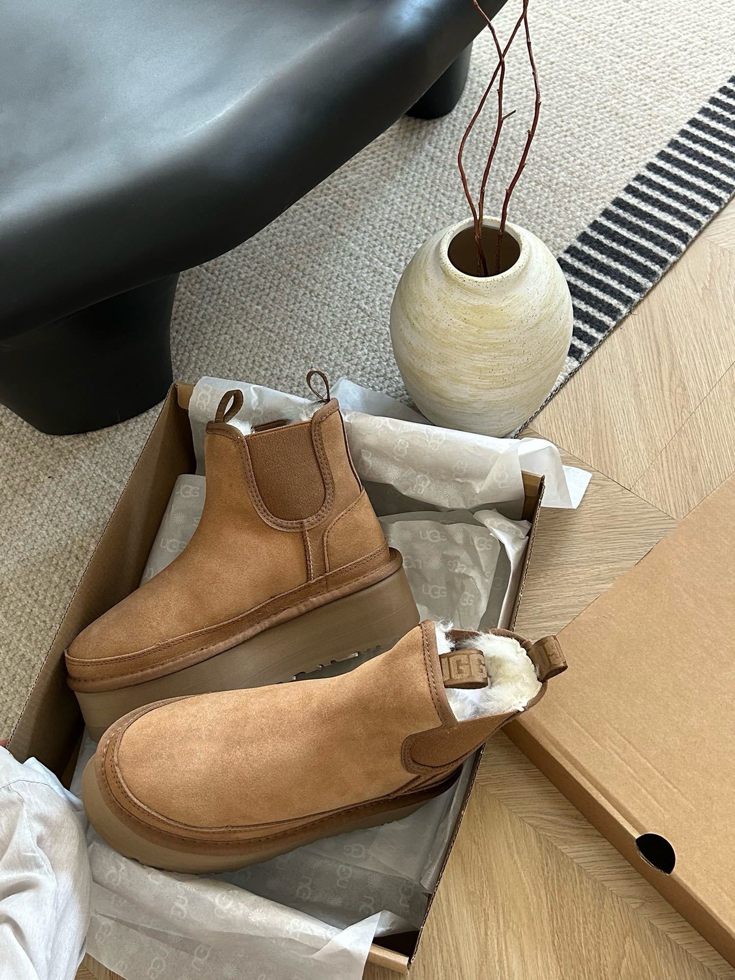 74$ Top Quality UGG Shoes Leather Wool Platform 5cm size 35-40 835810 UG311 gallery