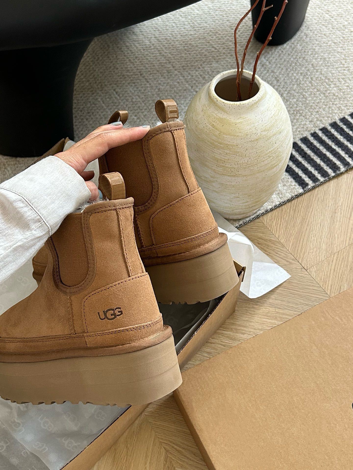 74$ Top Quality UGG Shoes Leather Wool Platform 5cm size 35-40 835810 UG311 gallery