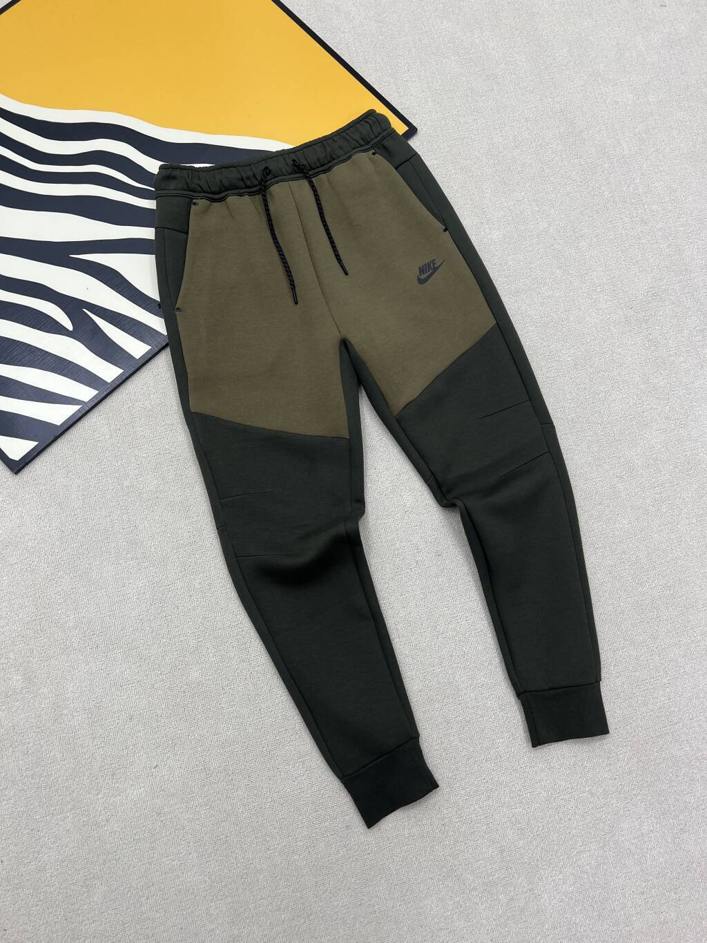 75$ Nike WINDRUNNER HV0950 HV0960 Set Size M-2XL 136620 HY104 gallery