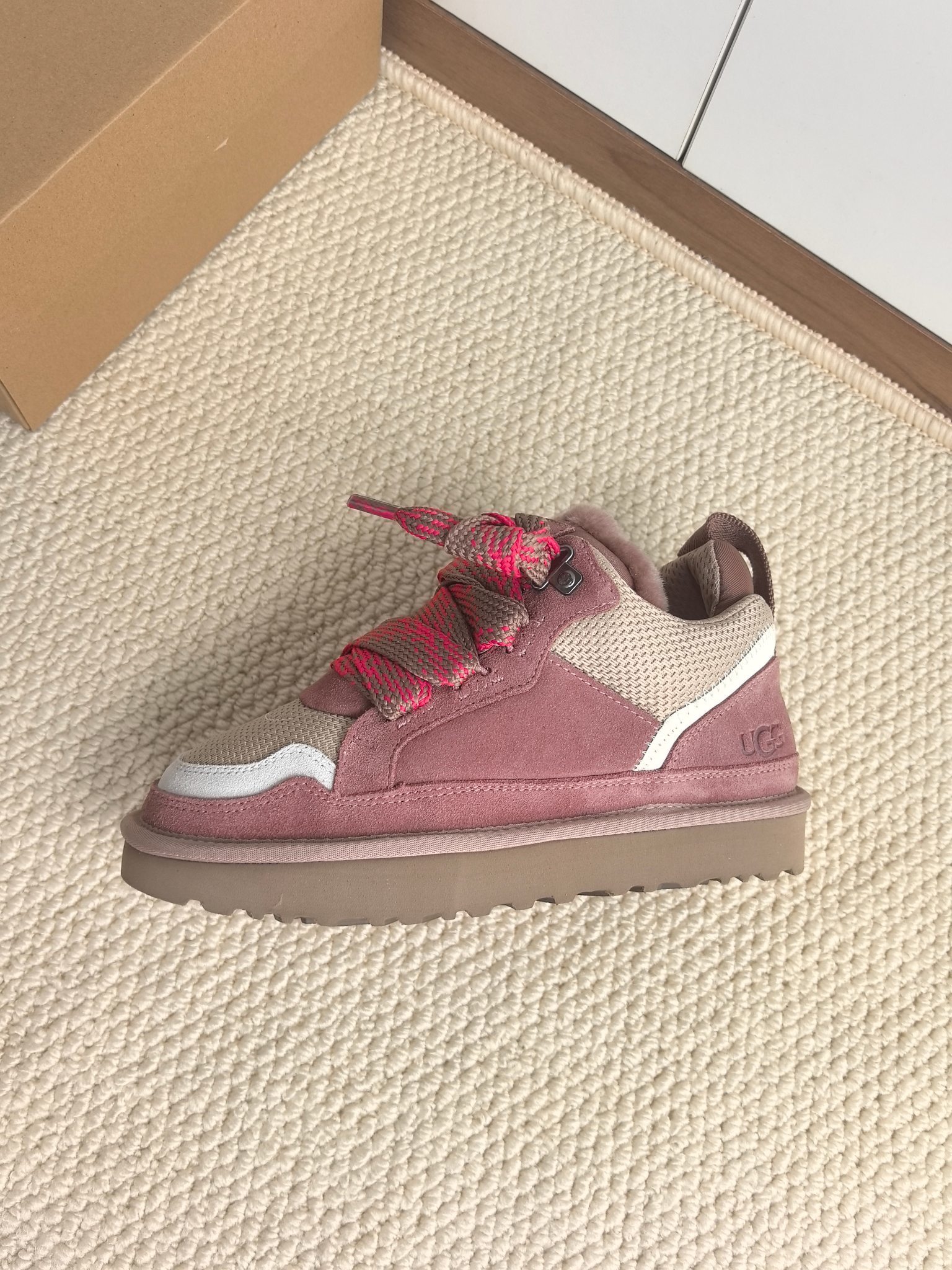 76$ Top Quality UGG Leather Wool Size 35-44 949430 UG284 gallery