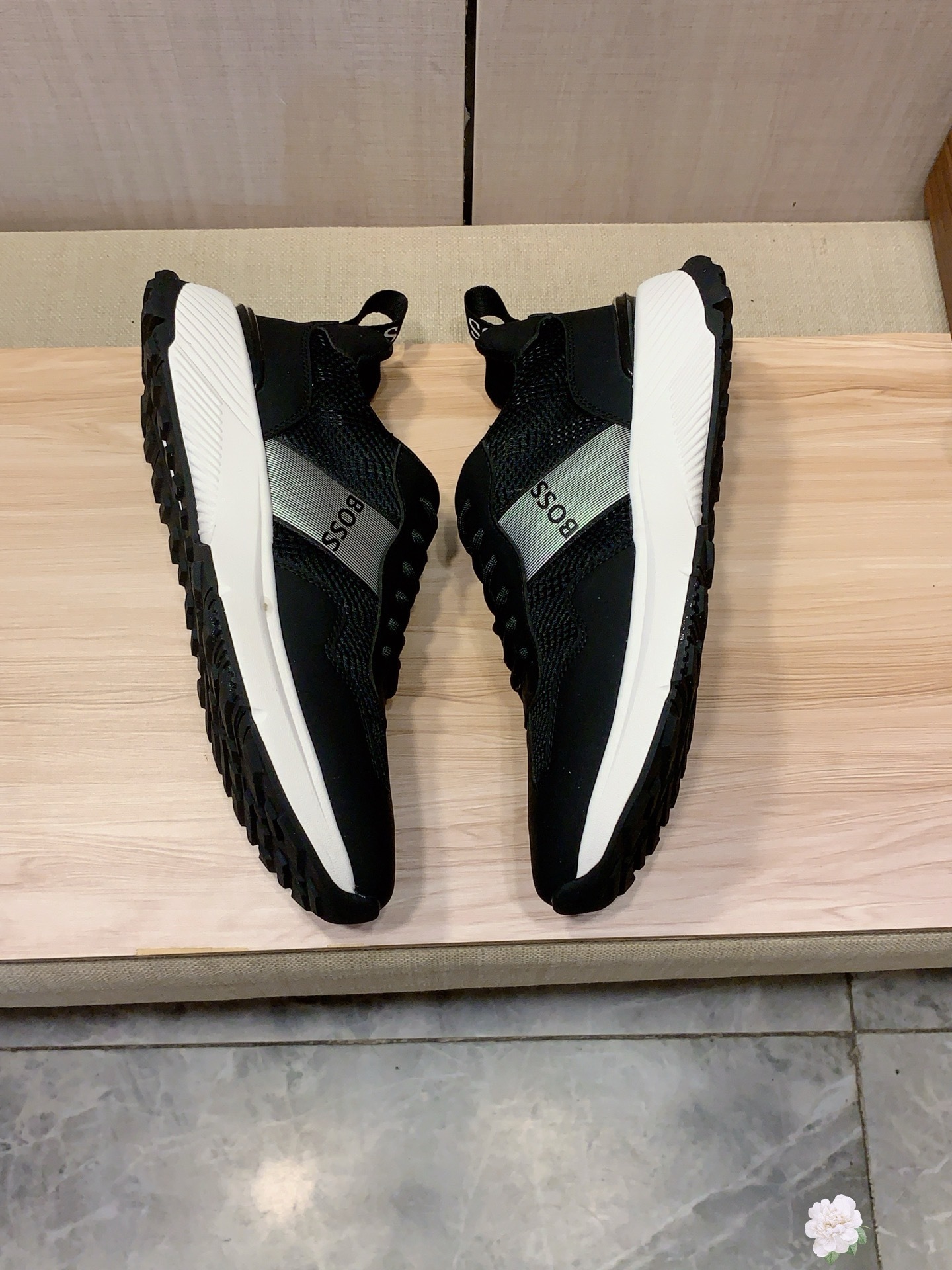 80$ BOSS size 38-44 755010 ZZ789 gallery