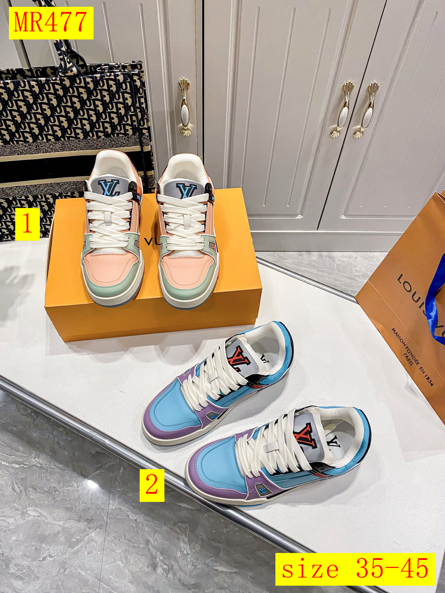 81$ LV show bdetails size 35-45 153130 MR477 gallery