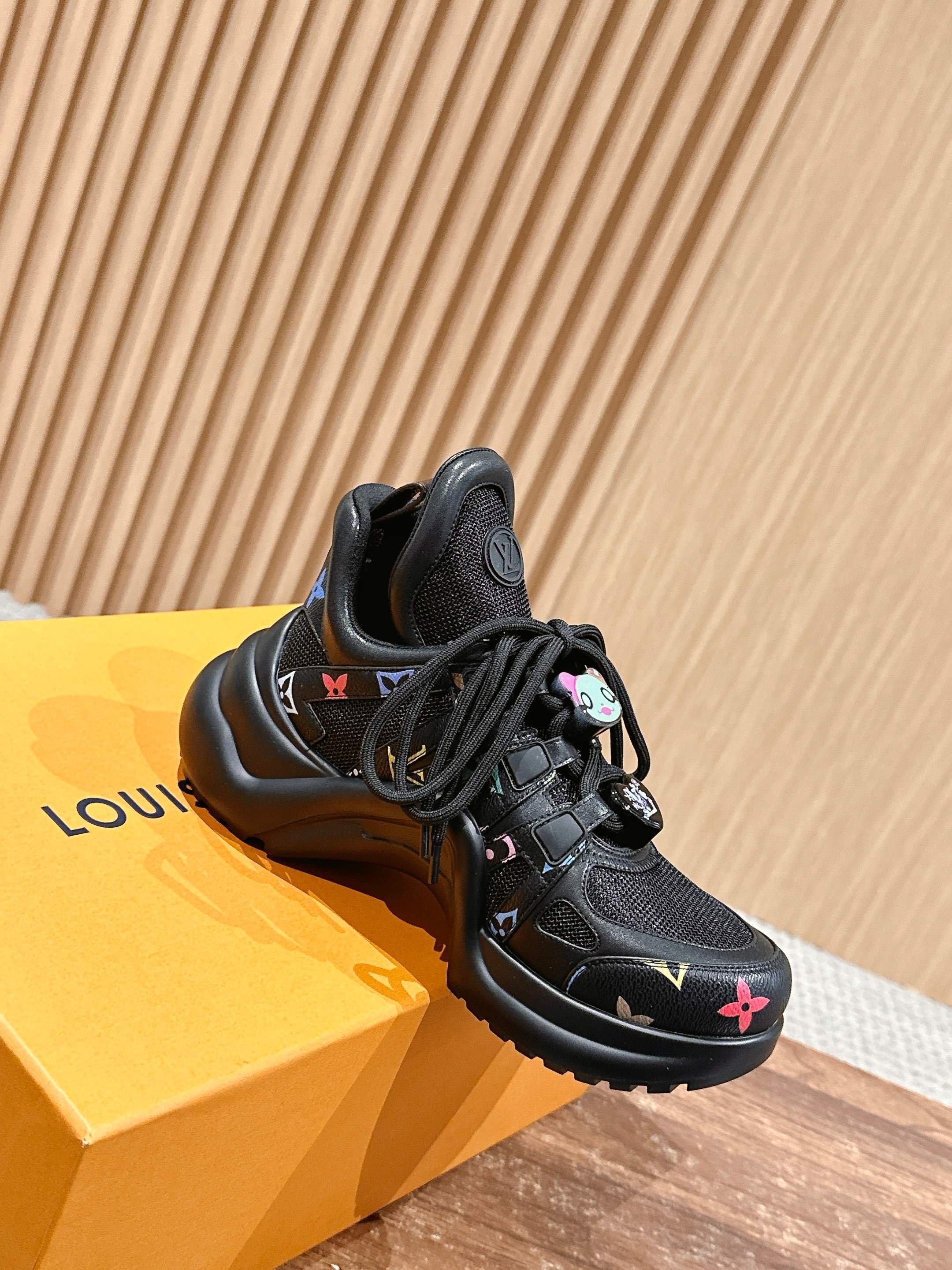 89$ dh LV Archlight size 35-40 75849068292 MJL596 gallery