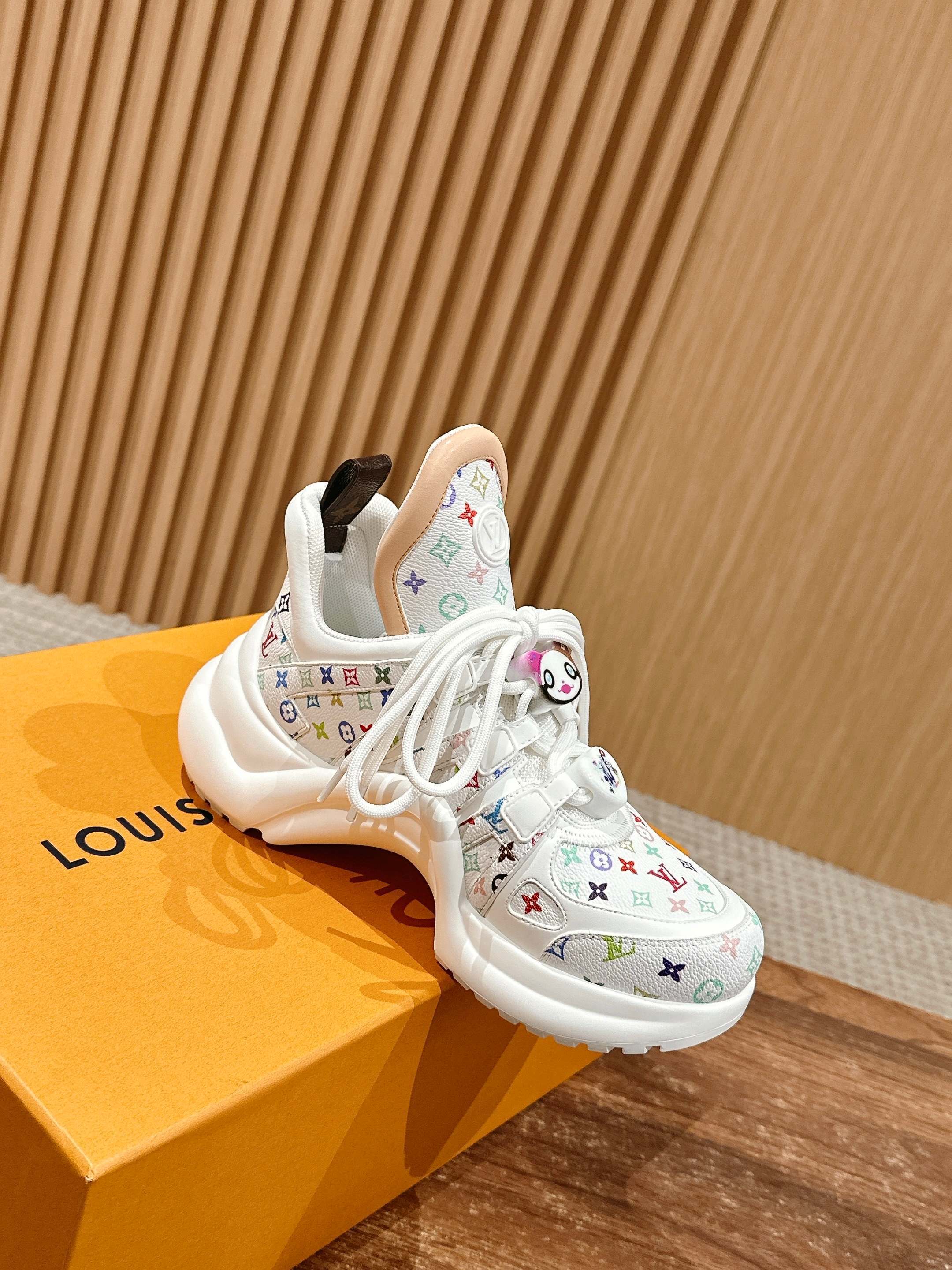 89$ dh LV Archlight size 35-40 75849068292 MJL596 gallery